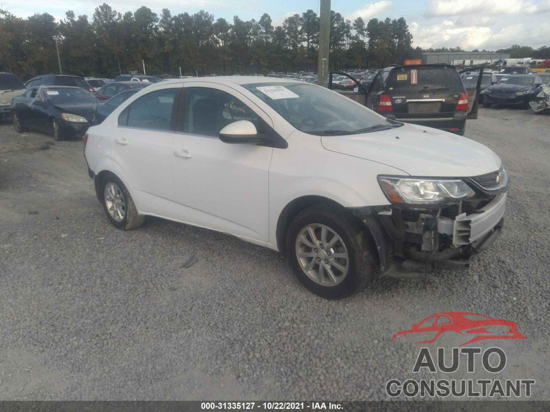 CHEVROLET SONIC 2019 - 1G1JD5SB1K4140910
