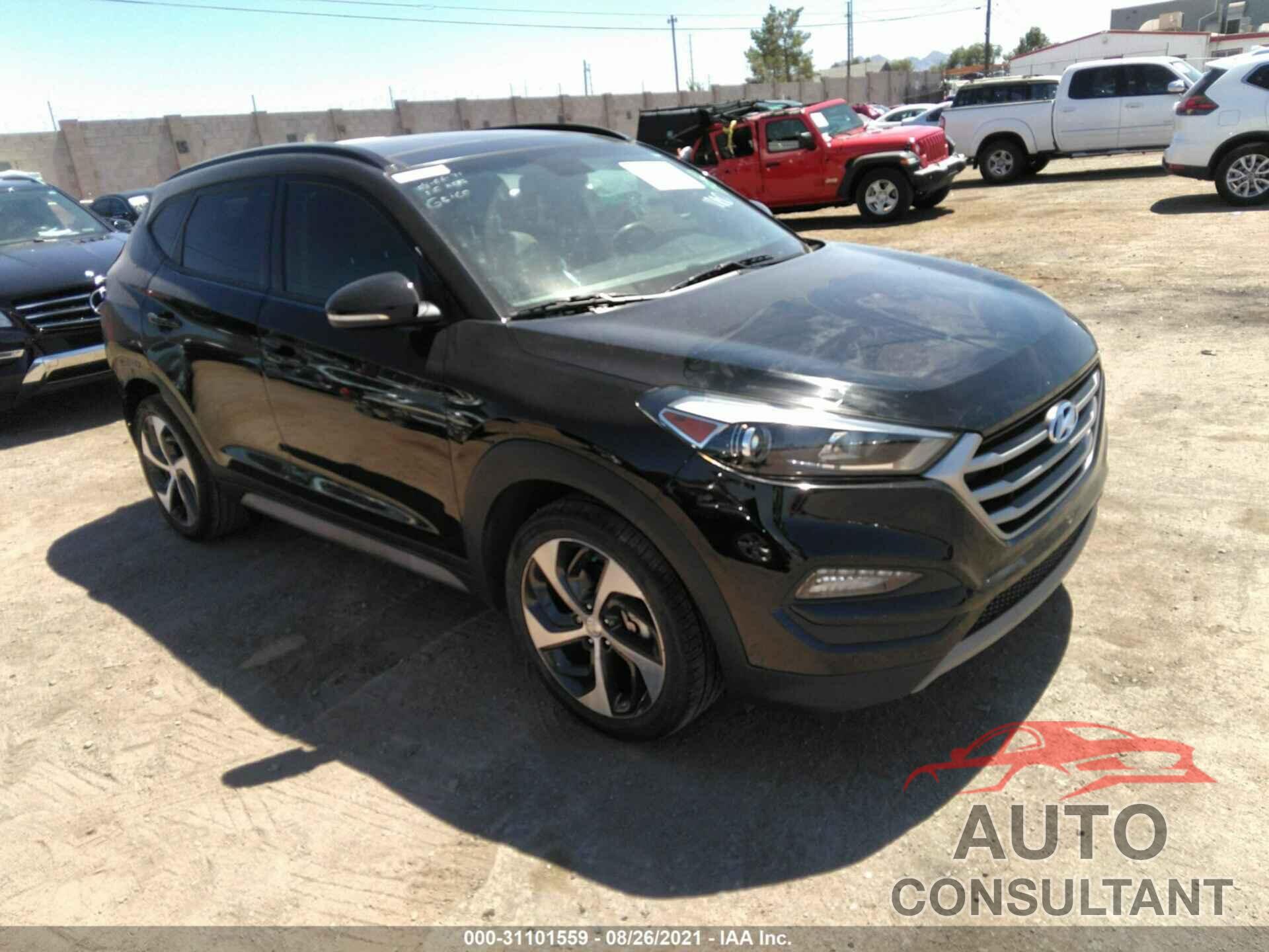 HYUNDAI TUCSON 2018 - KM8J33A26JU750019