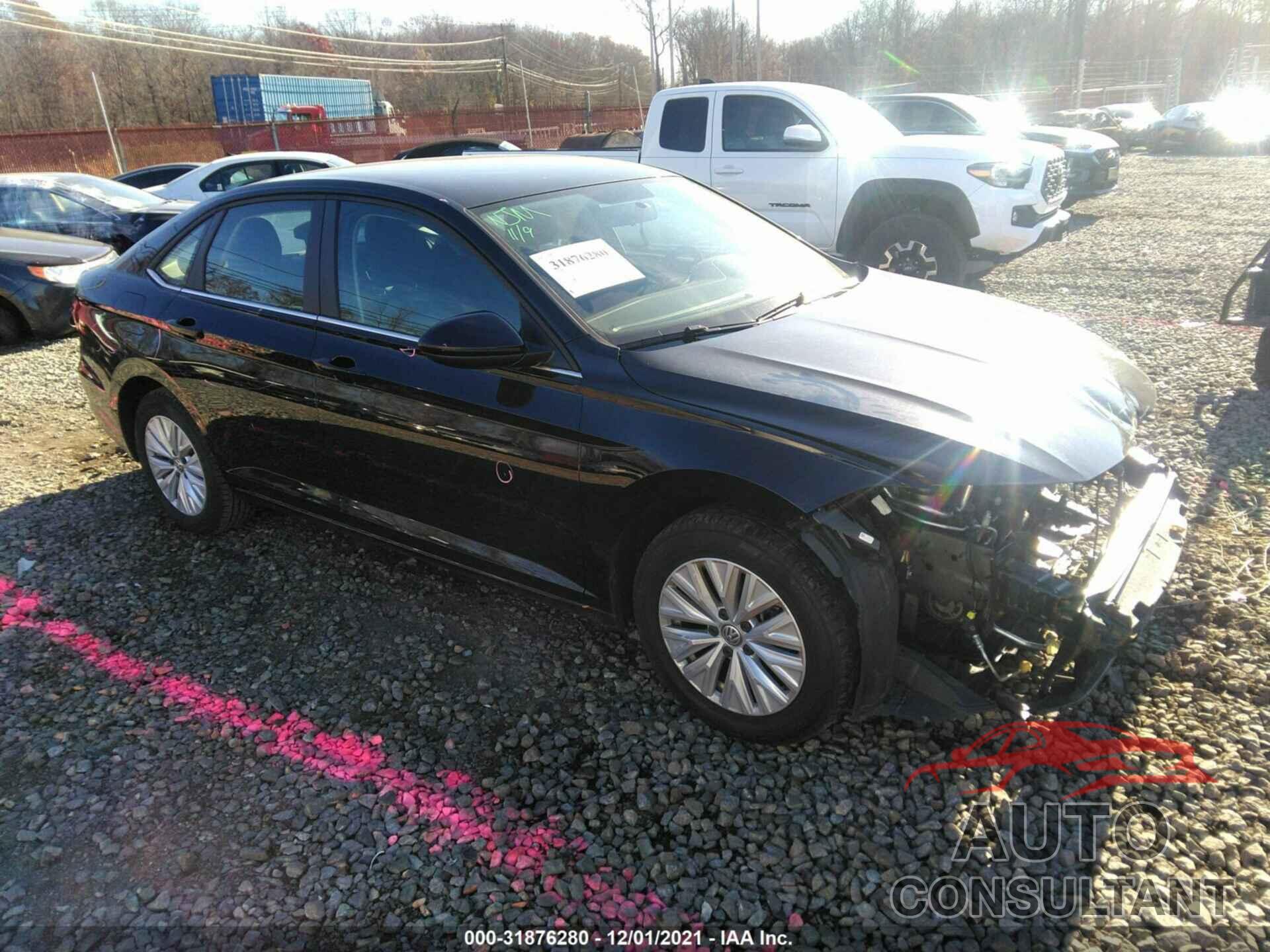 VOLKSWAGEN JETTA 2019 - 3VWC57BU3KM046944
