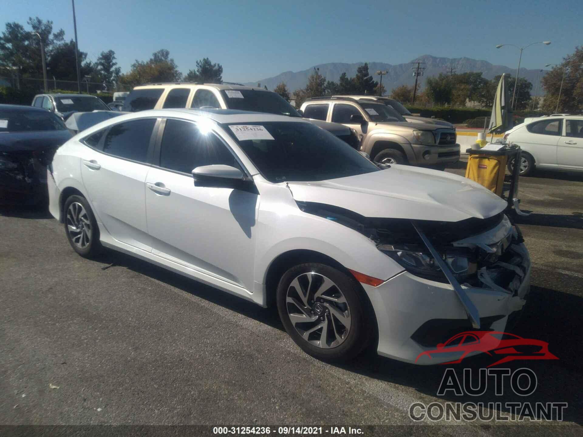 HONDA CIVIC SEDAN 2018 - 2HGFC2F75JH554344