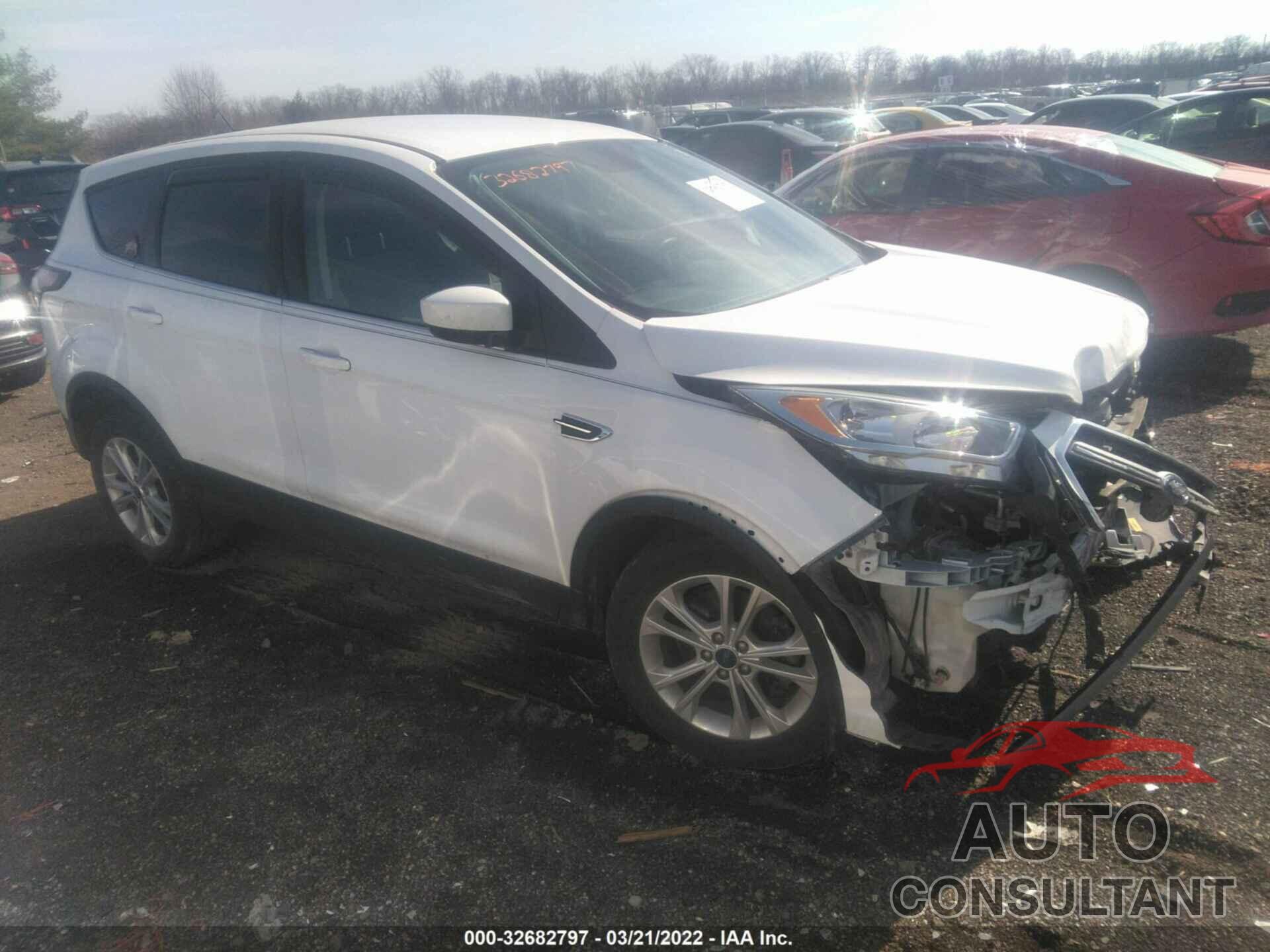 FORD ESCAPE 2017 - 1FMCU9GD7HUA24987