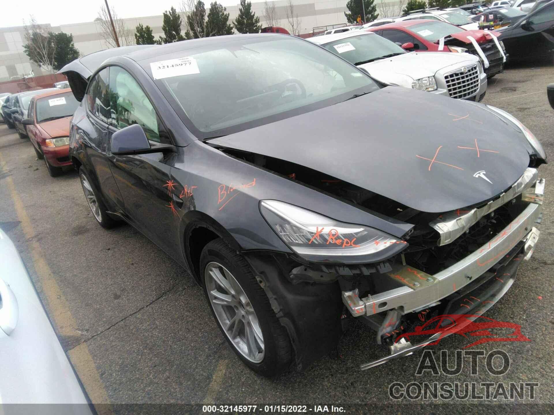 TESLA MODEL Y 2021 - 5YJYGDEE3MF182116