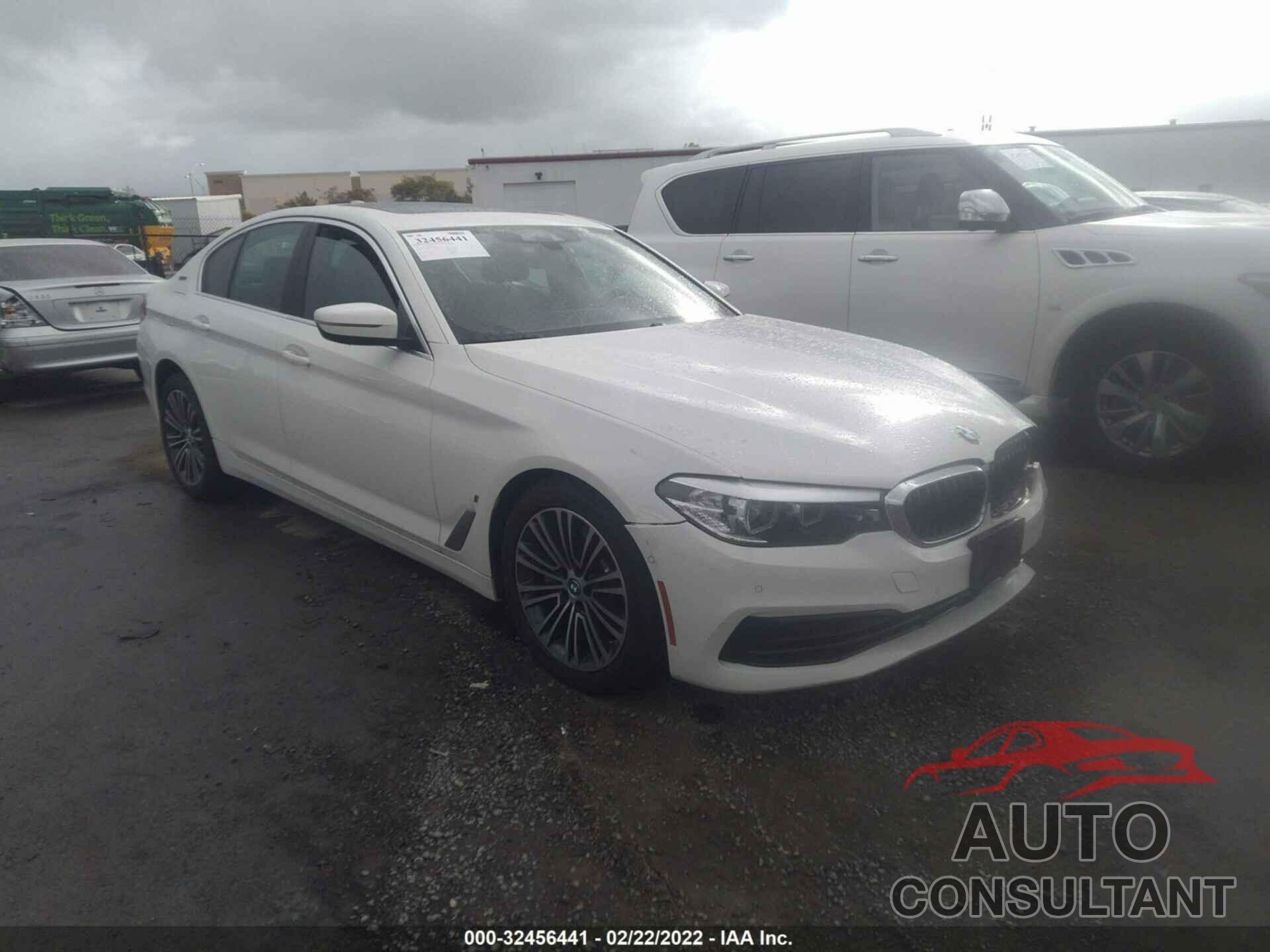 BMW 5 SERIES 2019 - WBAJA9C58KB254945