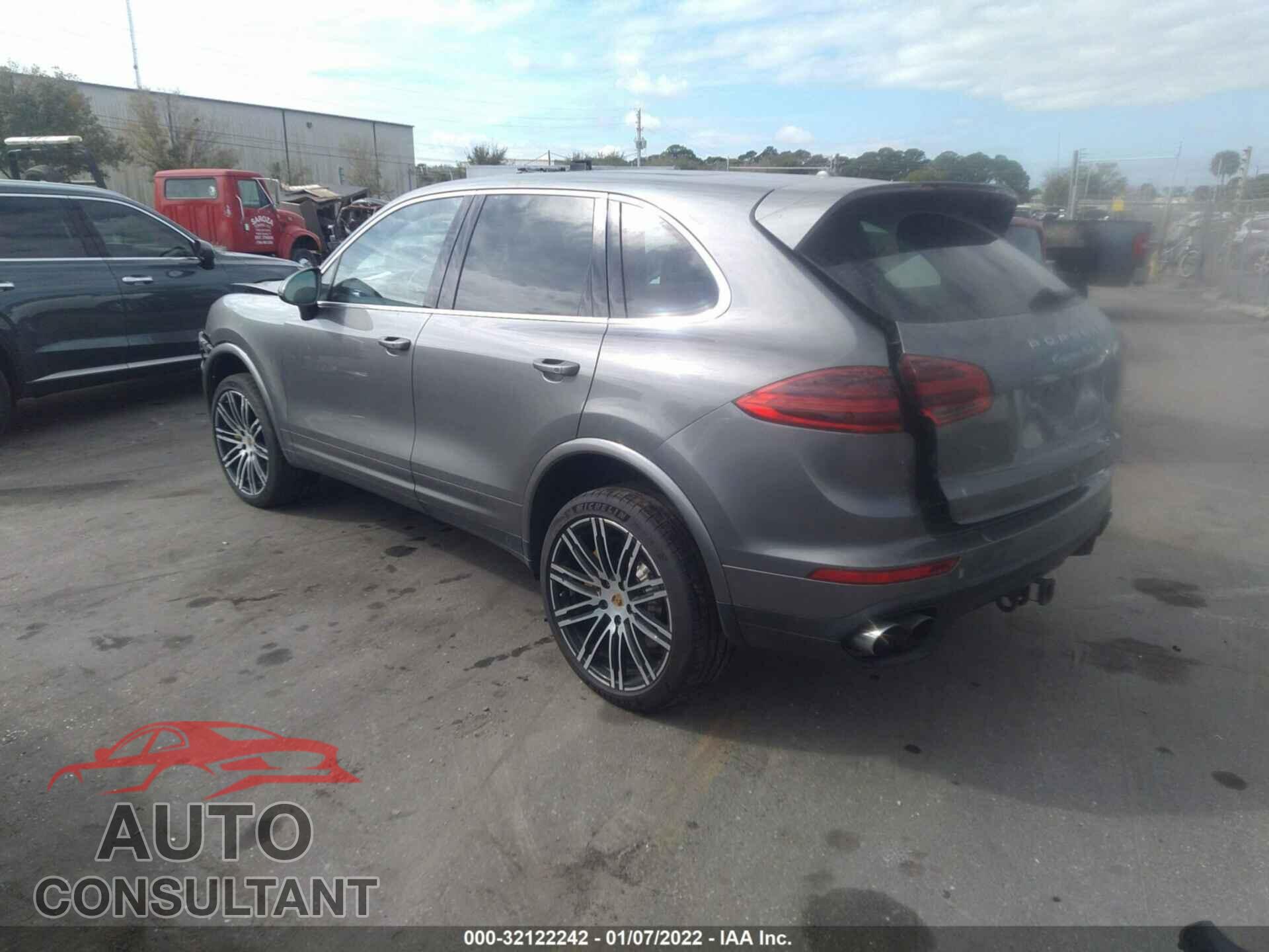 PORSCHE CAYENNE 2016 - WP1AC2A27GLA85191