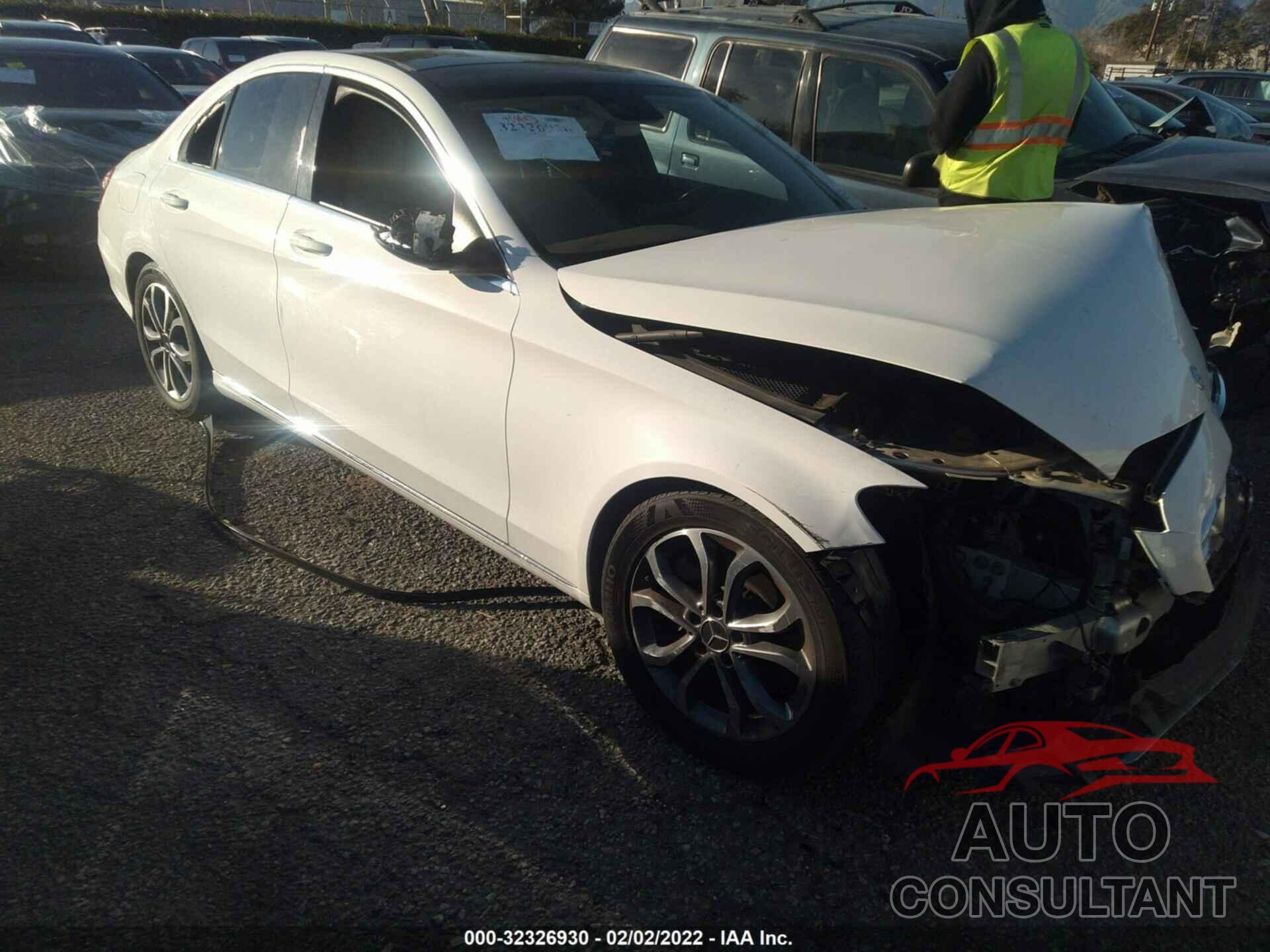 MERCEDES-BENZ C-CLASS 2017 - 55SWF4JB7HU200322