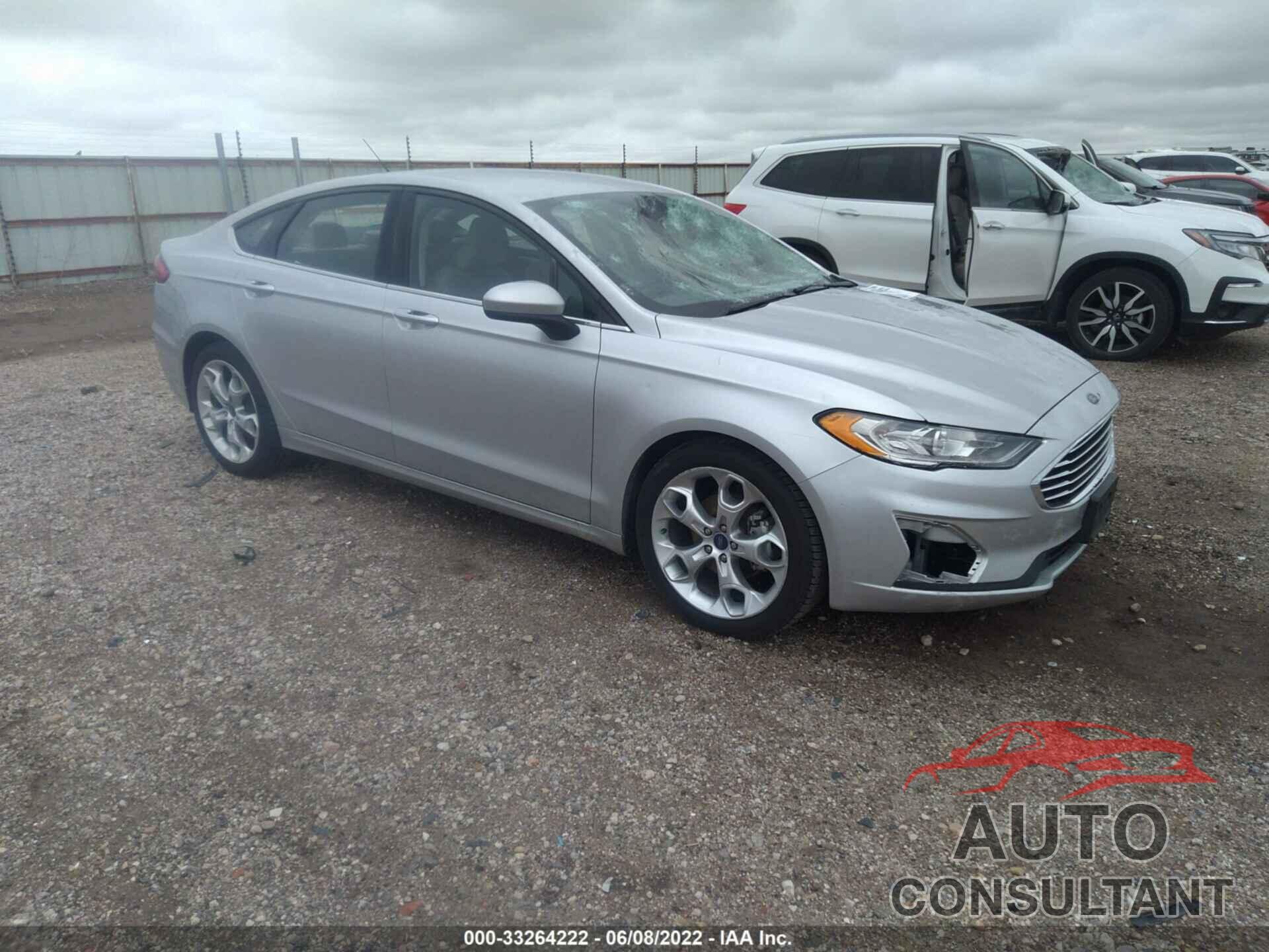 FORD FUSION 2019 - 3FA6P0G71KR113750