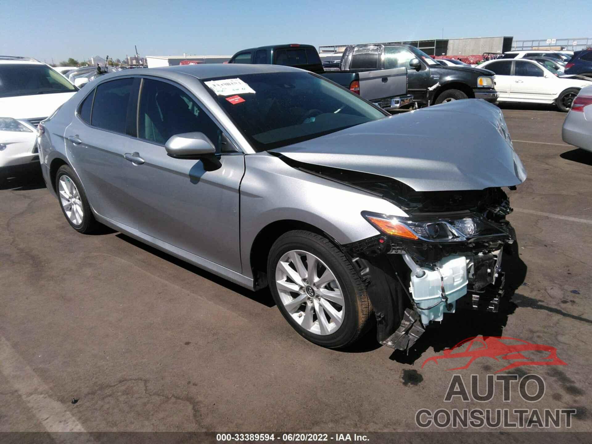 TOYOTA CAMRY 2018 - 4T1B11HK5JU134087