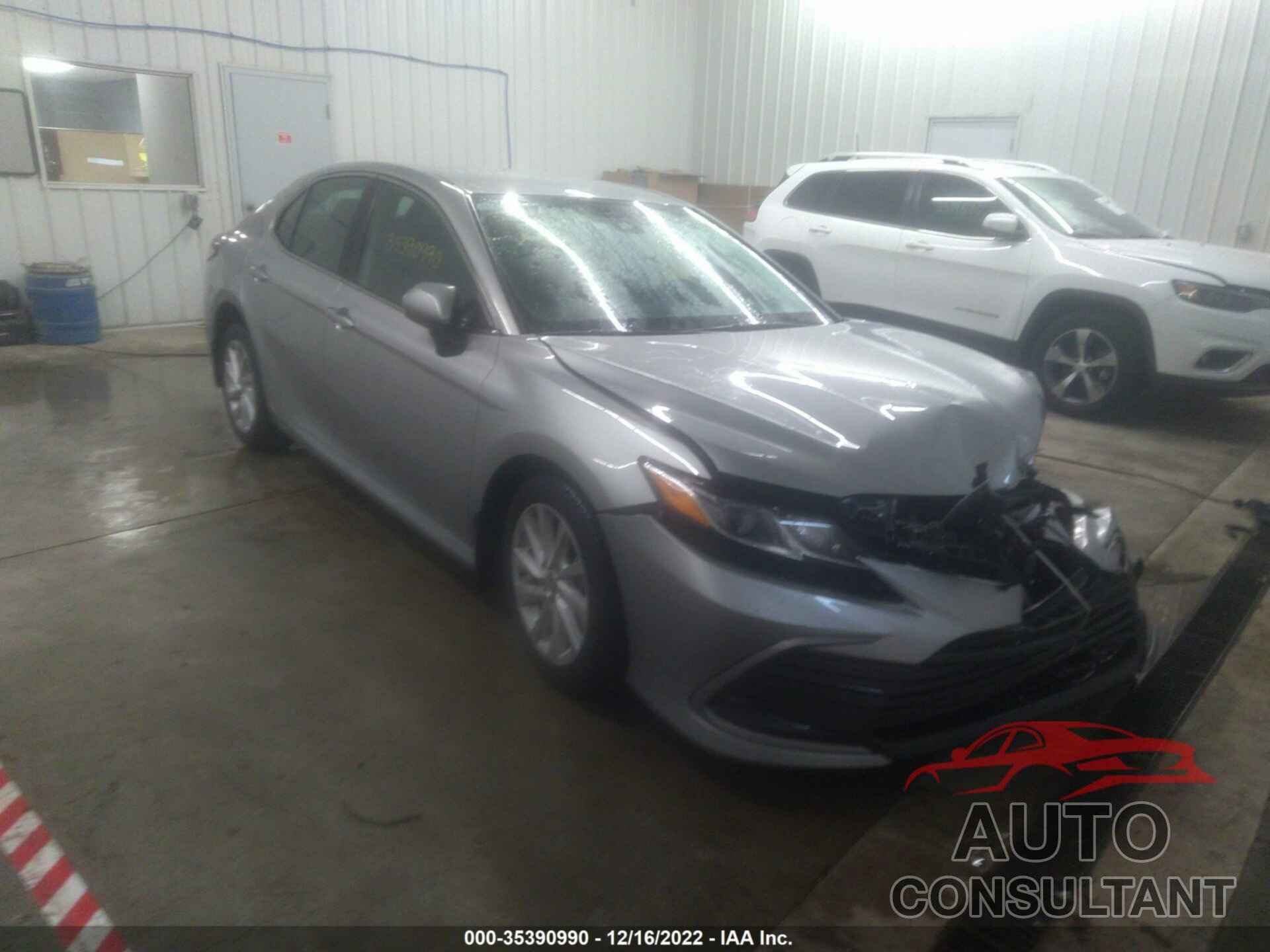 TOYOTA CAMRY 2023 - 4T1C11BK1PU074802