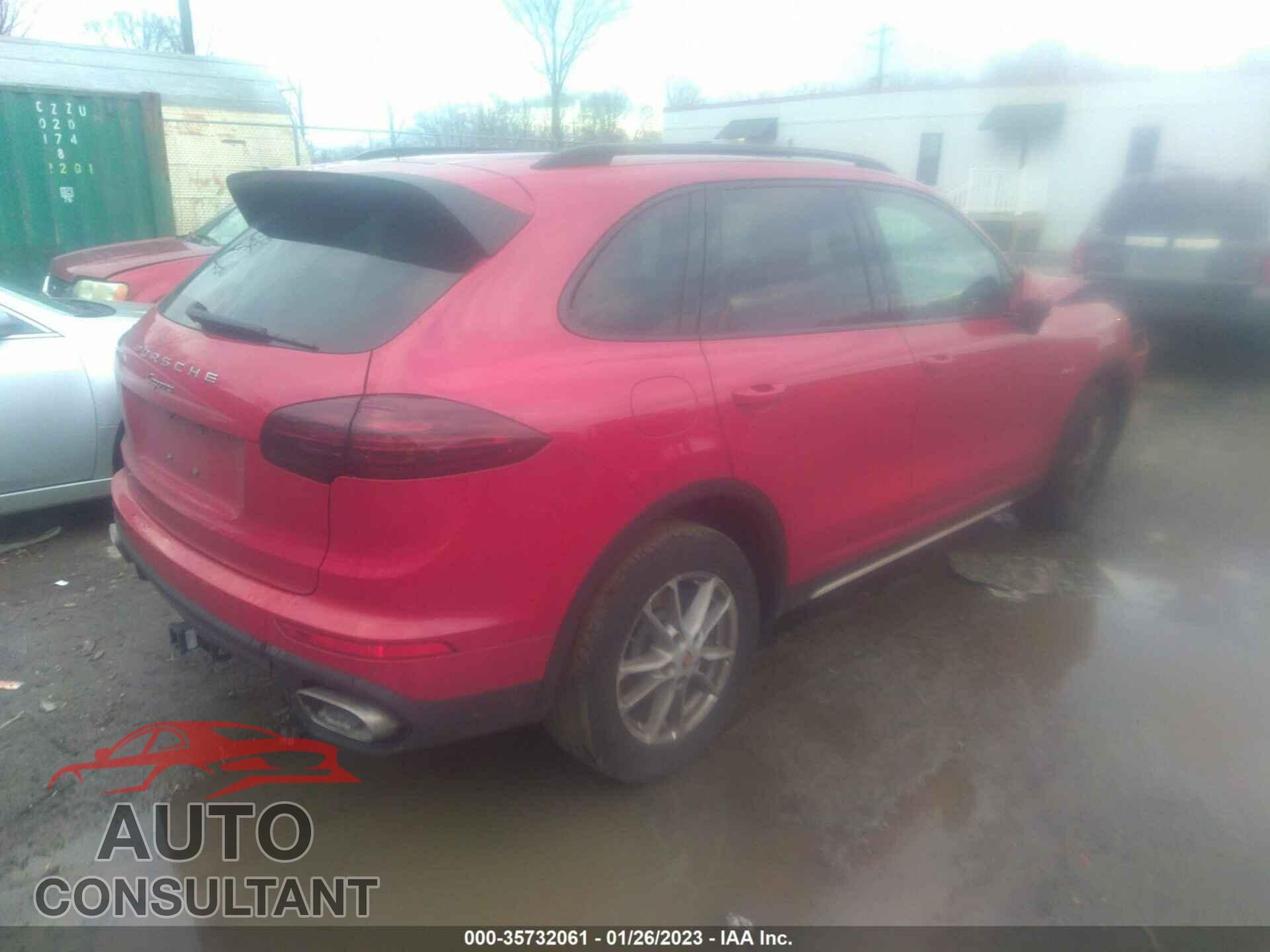 PORSCHE CAYENNE 2016 - WP1AF2A21GKA41748