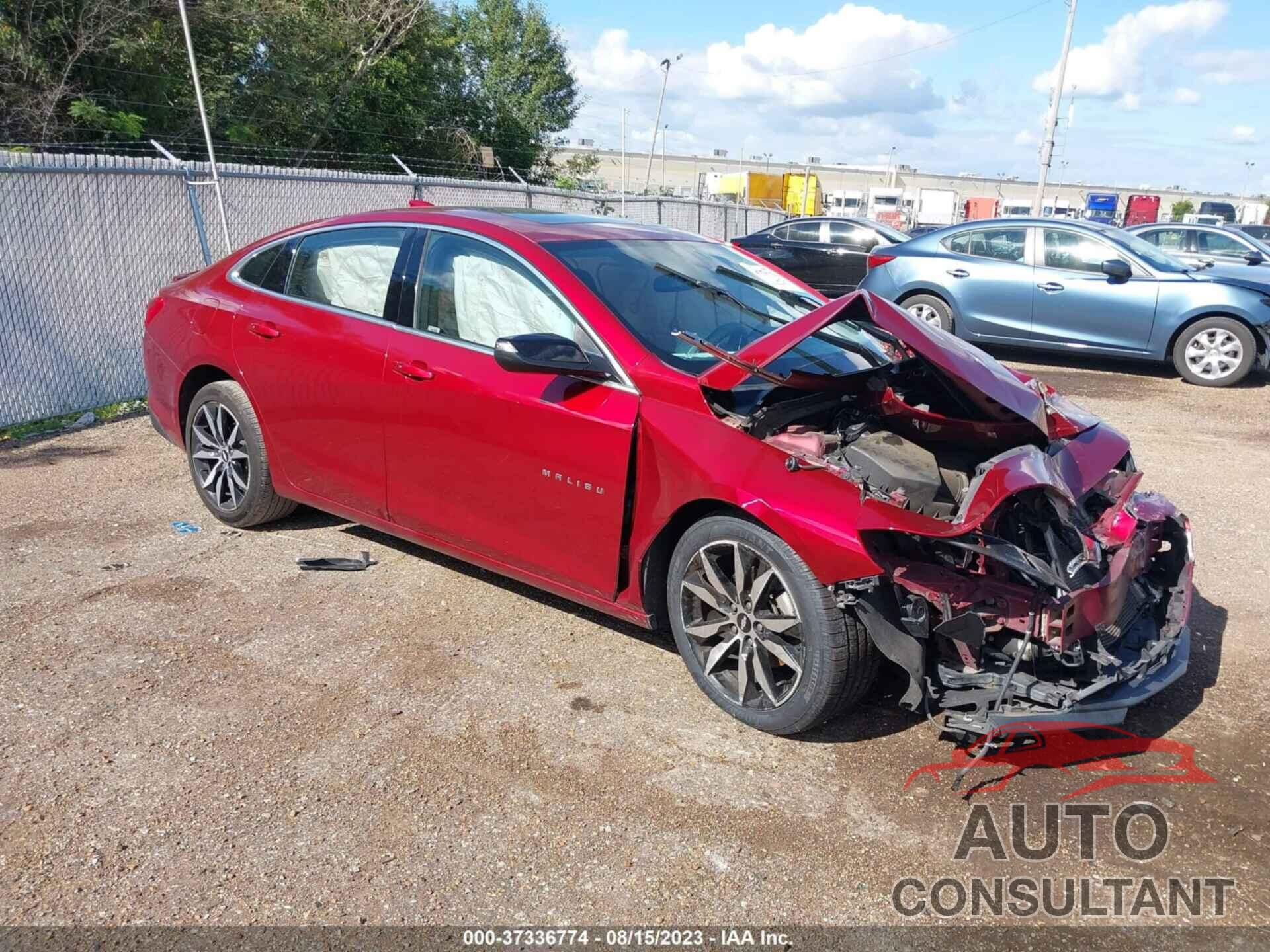 CHEVROLET MALIBU 2018 - 1G1ZD5ST4JF163127