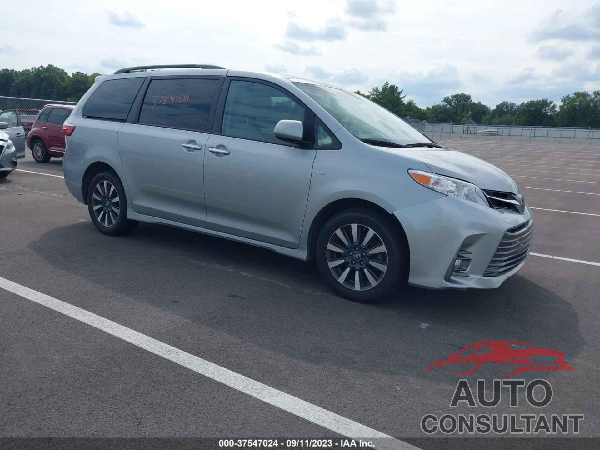 TOYOTA SIENNA 2019 - 5TDDZ3DC0KS218839