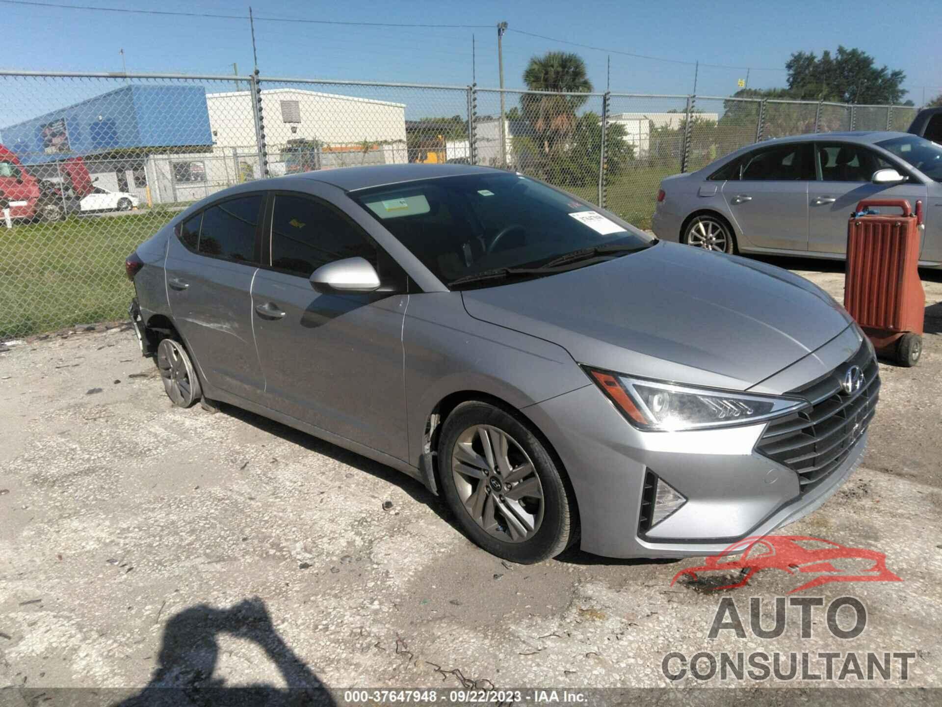 HYUNDAI ELANTRA 2020 - KMHD84LF4LU930784