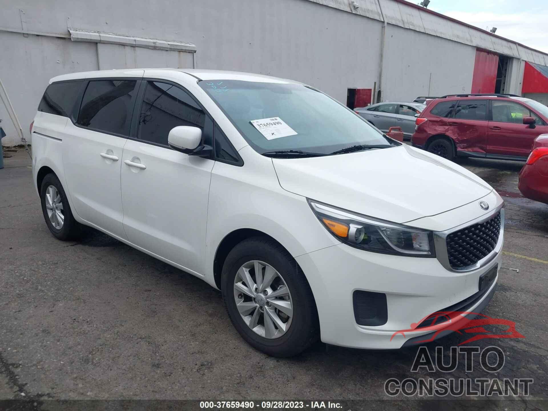 KIA SEDONA 2018 - KNDMA5C13J6372351