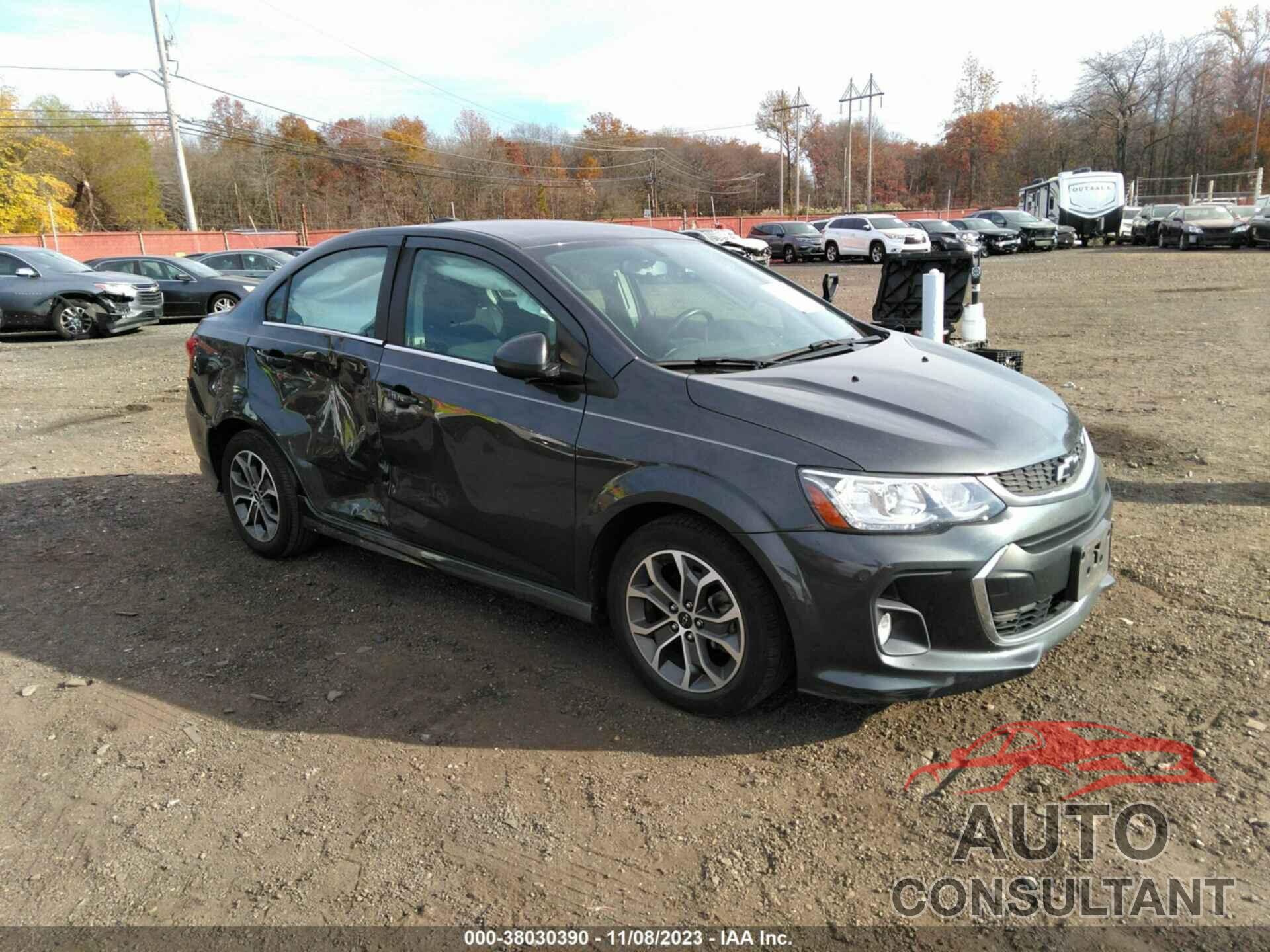 CHEVROLET SONIC 2018 - 1G1JD5SB2J4123130