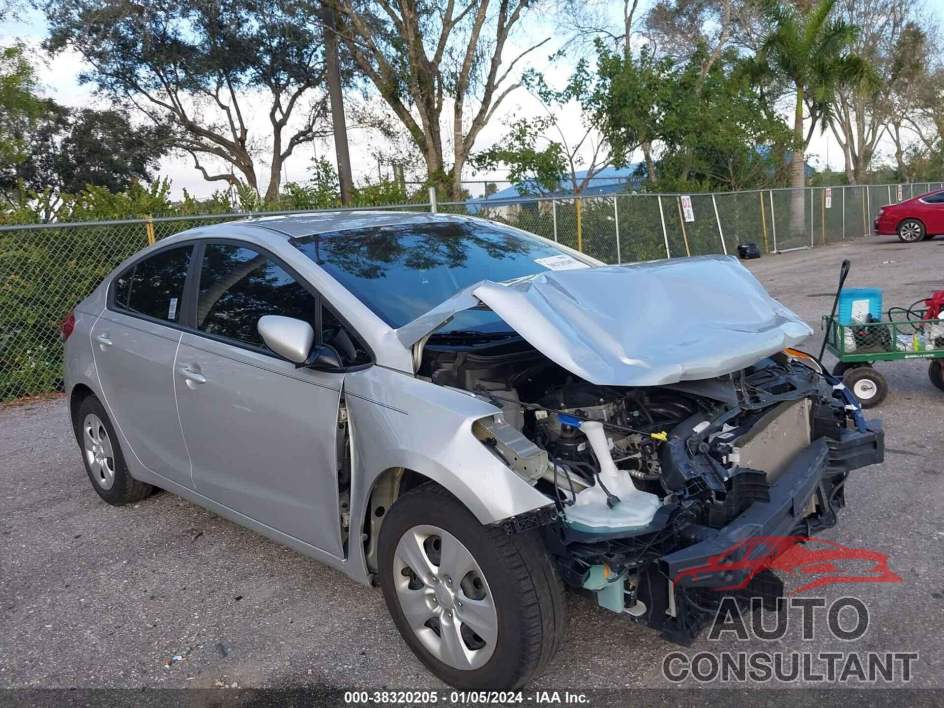 KIA FORTE 2017 - 3KPFK4A70HE096982