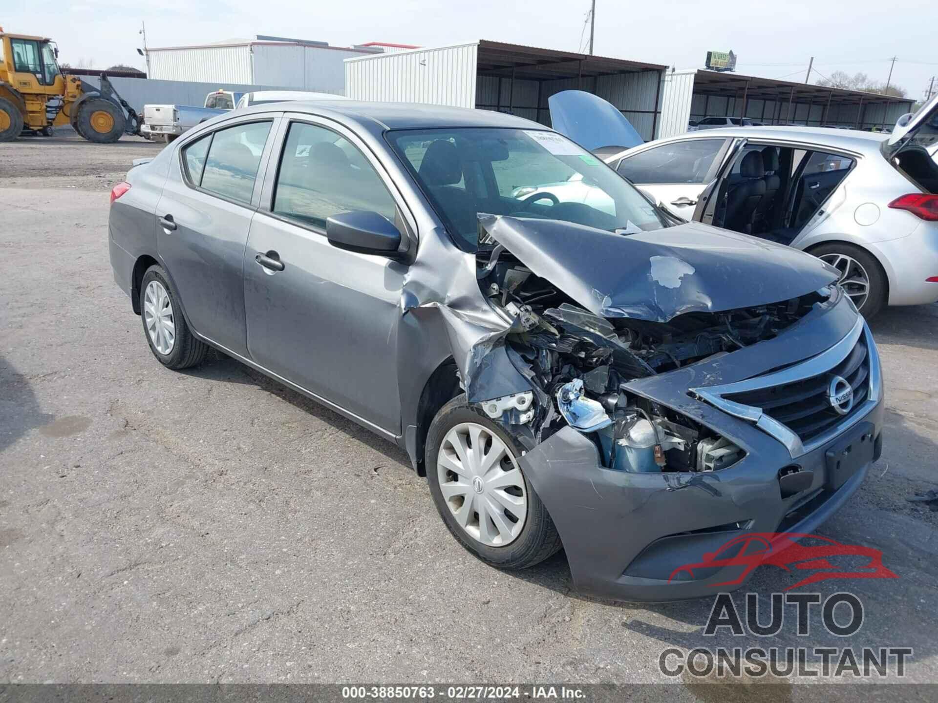 NISSAN VERSA 2018 - 3N1CN7AP3JL883876