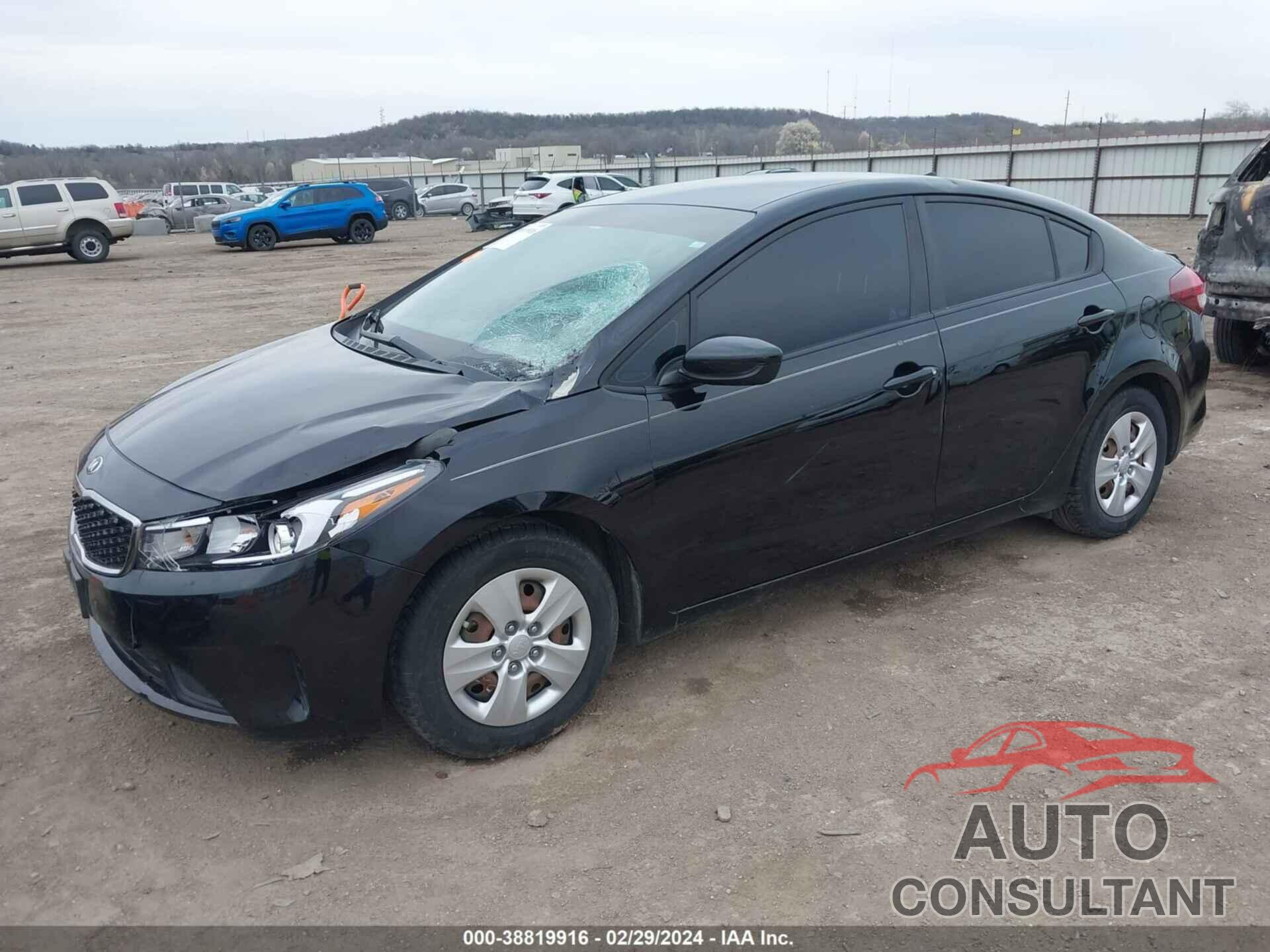 KIA FORTE 2018 - 3KPFL4A77JE204050