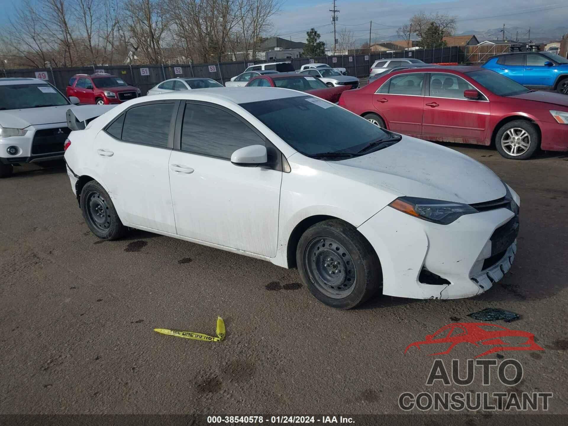 TOYOTA COROLLA 2018 - 5YFBURHEXJP854566