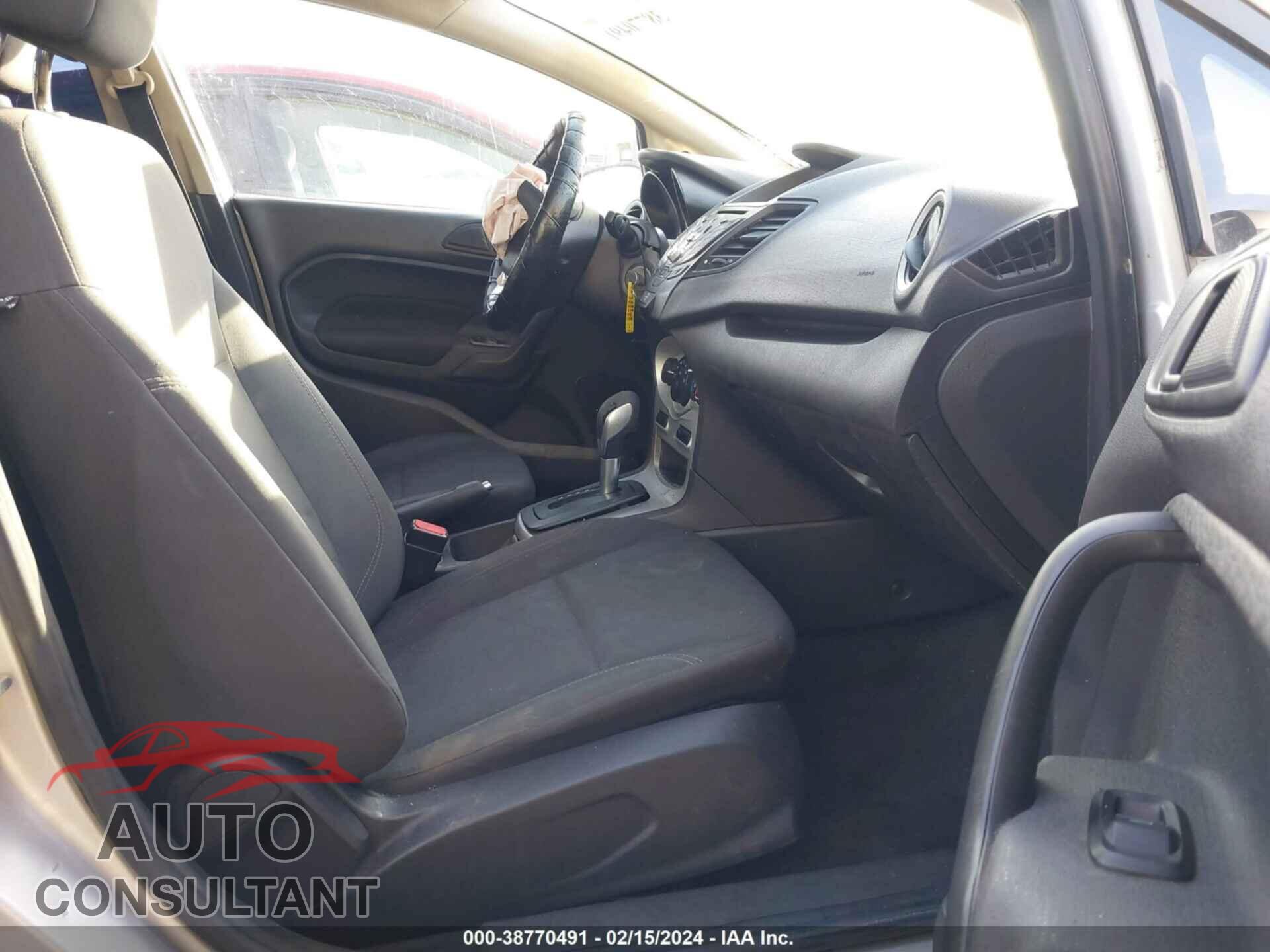 FORD FIESTA 2017 - 3FADP4EJ2HM102341
