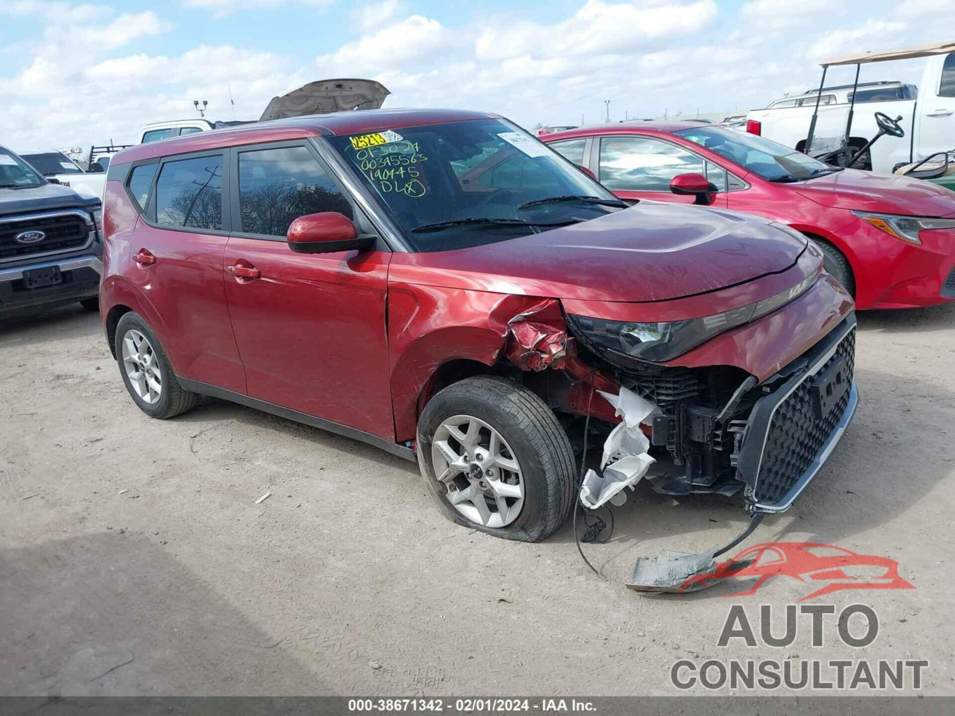 KIA SOUL 2023 - KNDJ23AU5P7190445