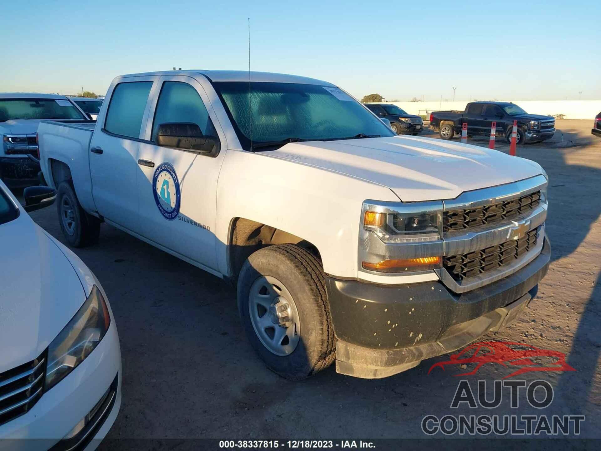 CHEVROLET SILVERADO 1500 2018 - 3GCPCNEH8JG398007