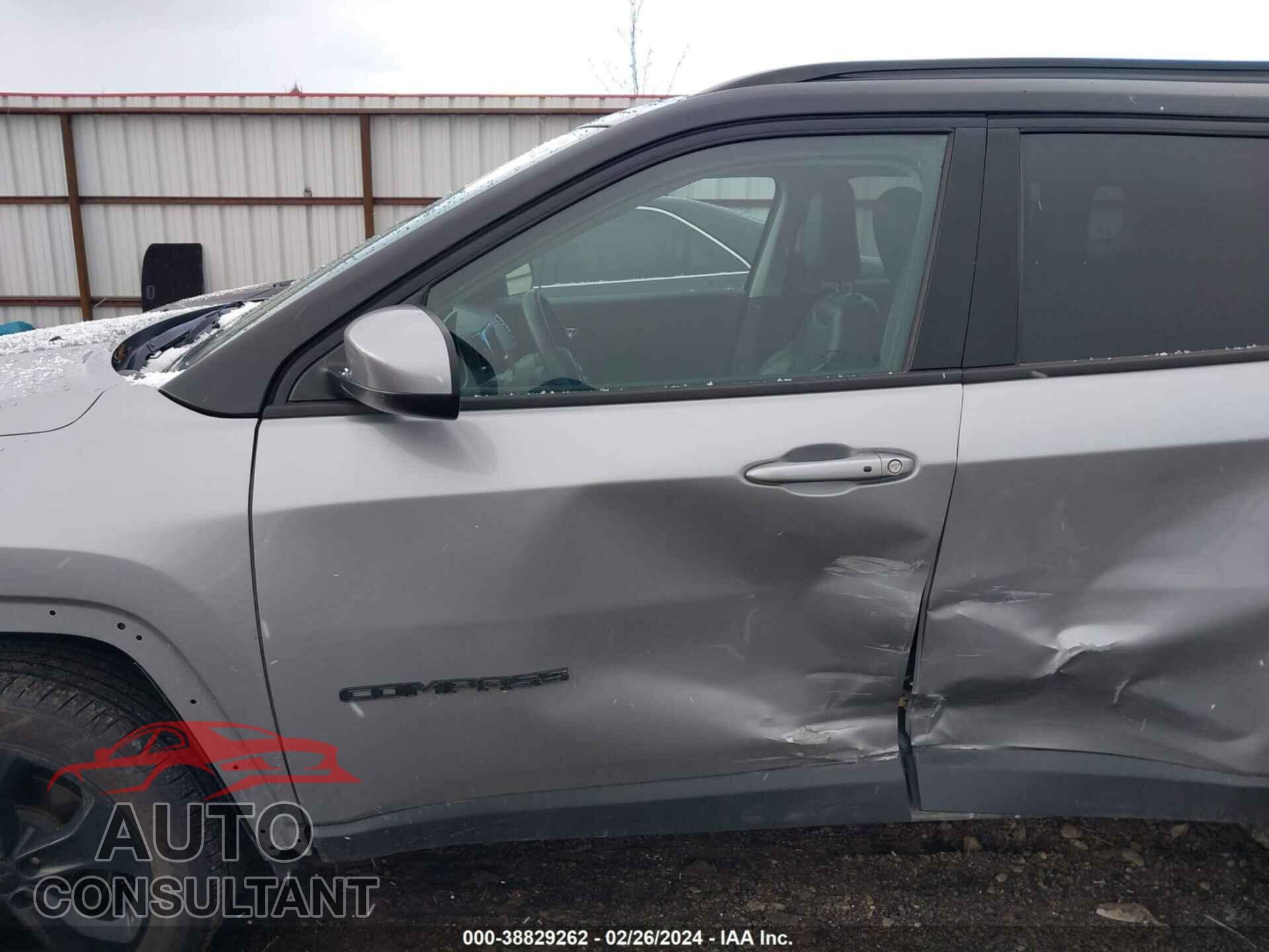 JEEP COMPASS 2018 - 3C4NJDBB9JT399956
