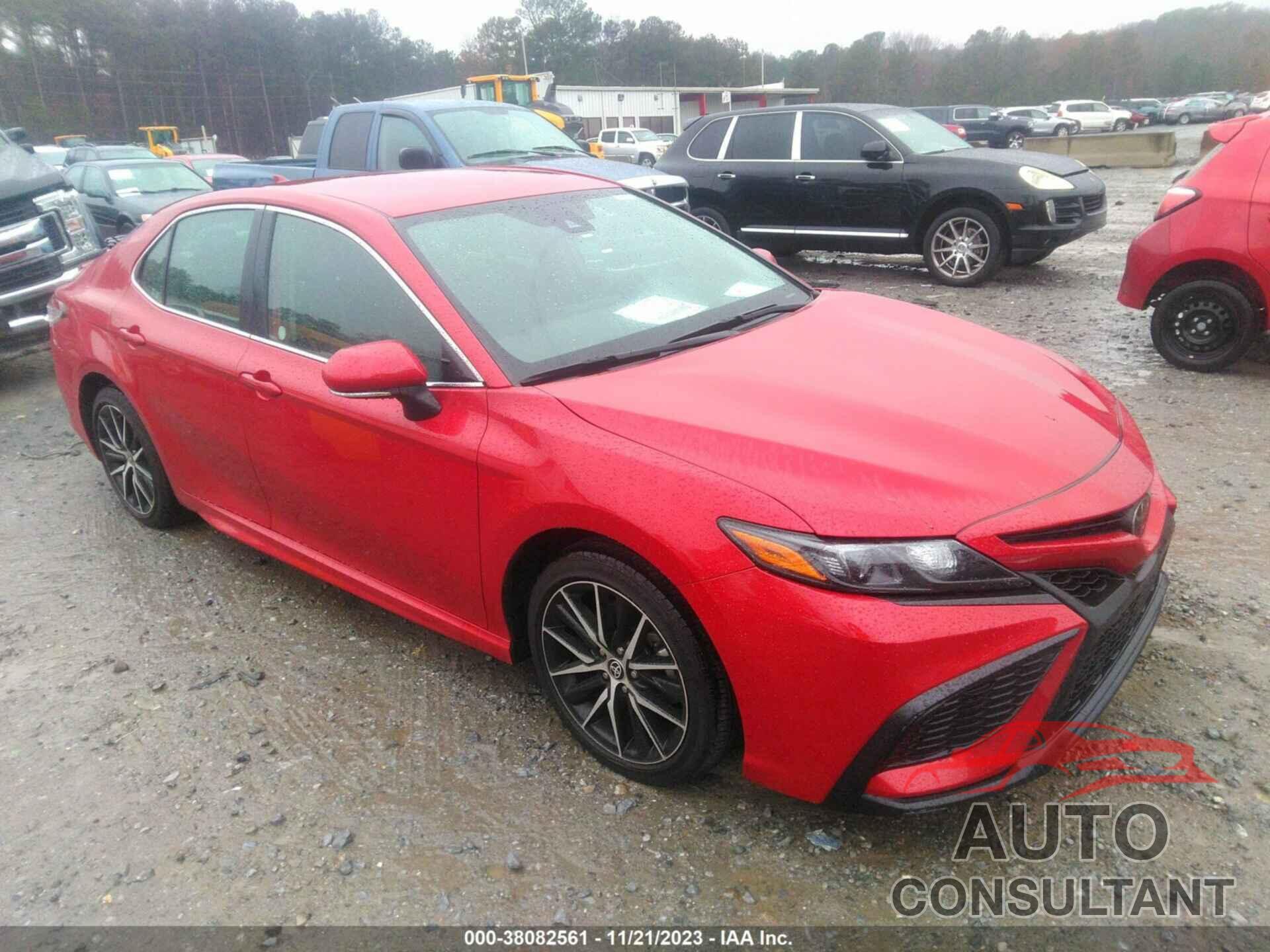 TOYOTA CAMRY 2023 - 4T1G11AK7PU077027
