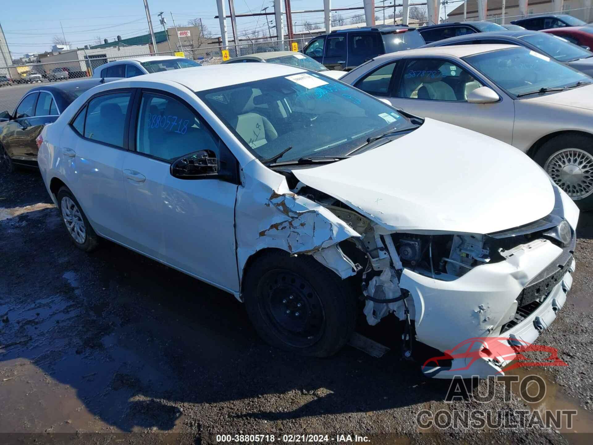 TOYOTA COROLLA 2018 - 5YFBURHEXJP755701