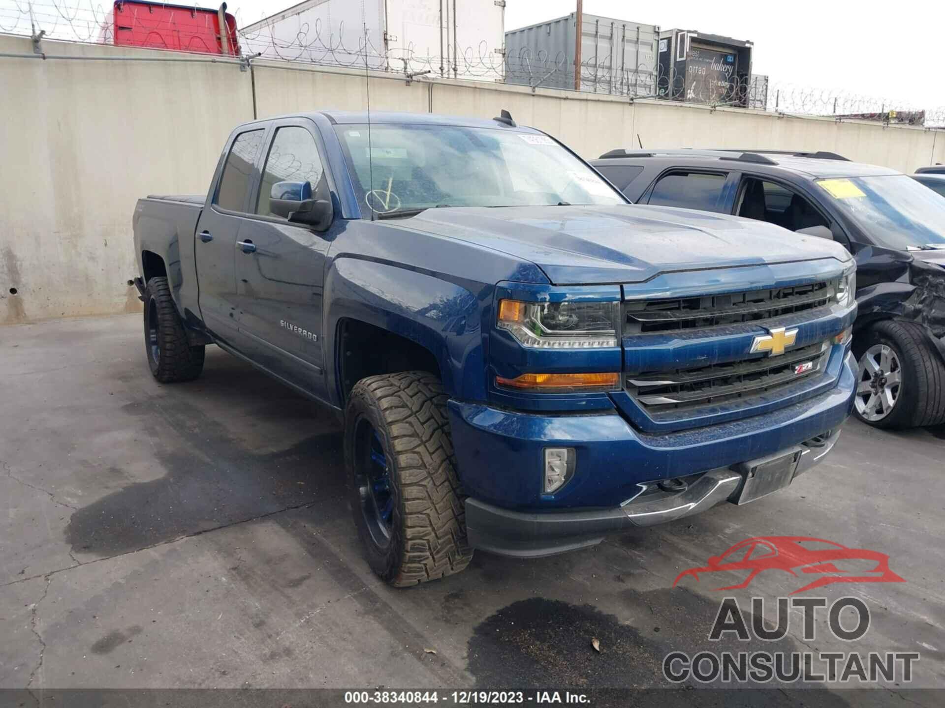 CHEVROLET SILVERADO 1500 2017 - 1GCVKREC8HZ388741