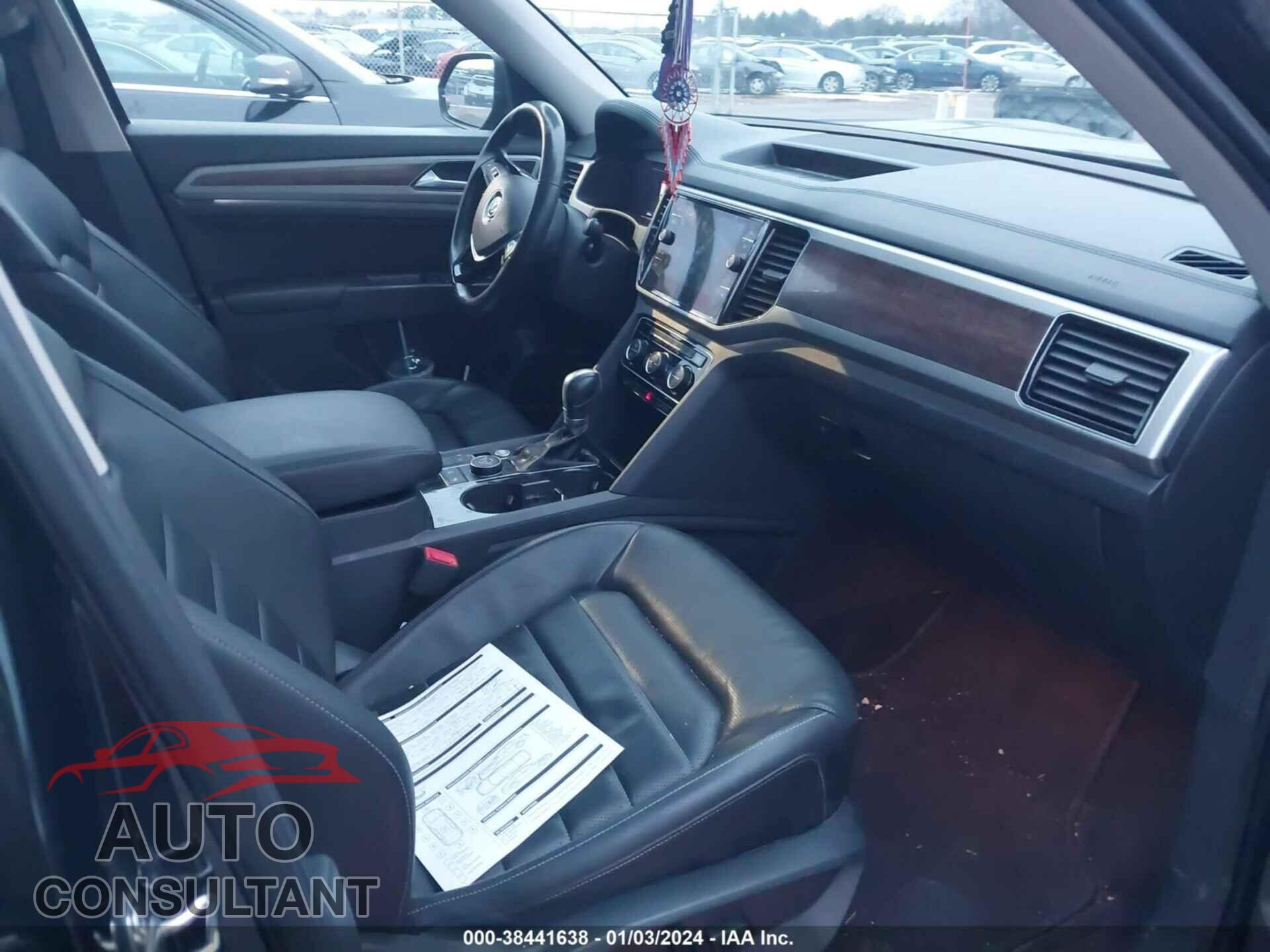 VOLKSWAGEN ATLAS 2018 - 1V2NR2CA4JC501824