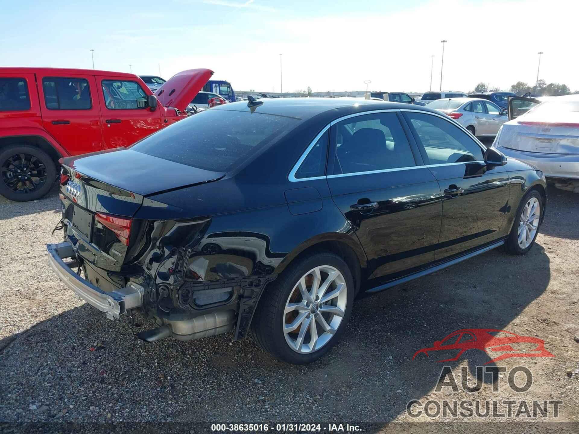 AUDI A4 2019 - WAUDNAF42KA096095