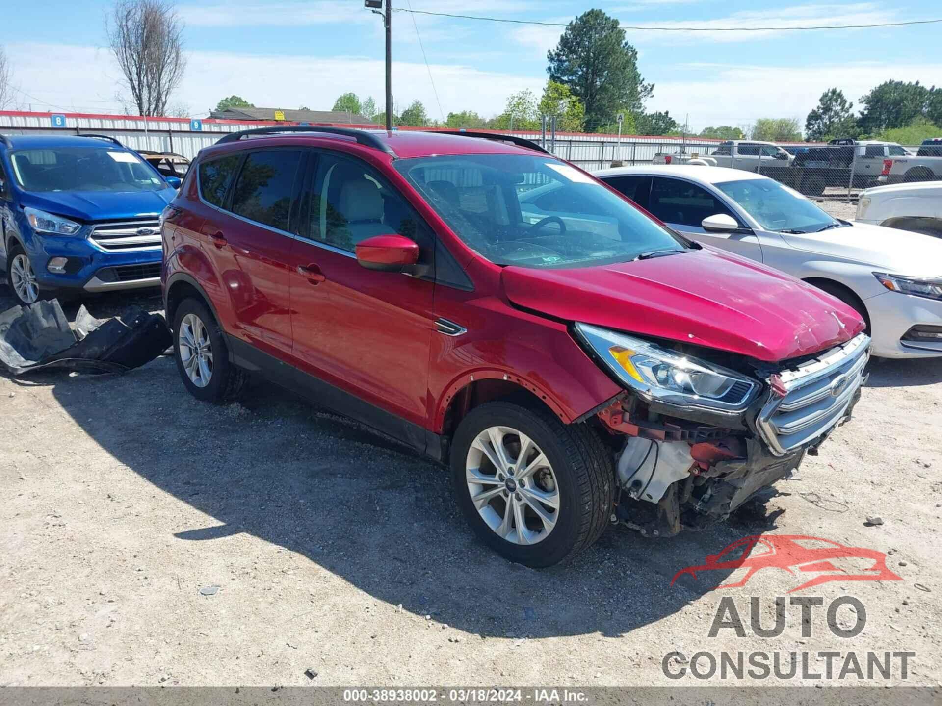 FORD ESCAPE 2017 - 1FMCU0GD0HUD04519