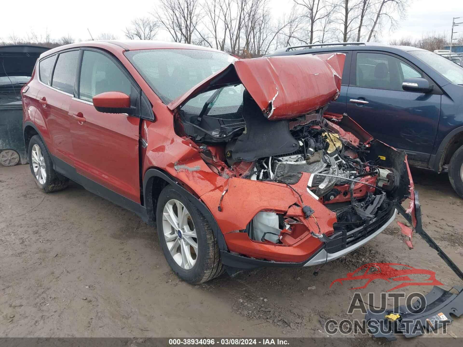 FORD ESCAPE 2019 - 1FMCU0GD2KUA03094