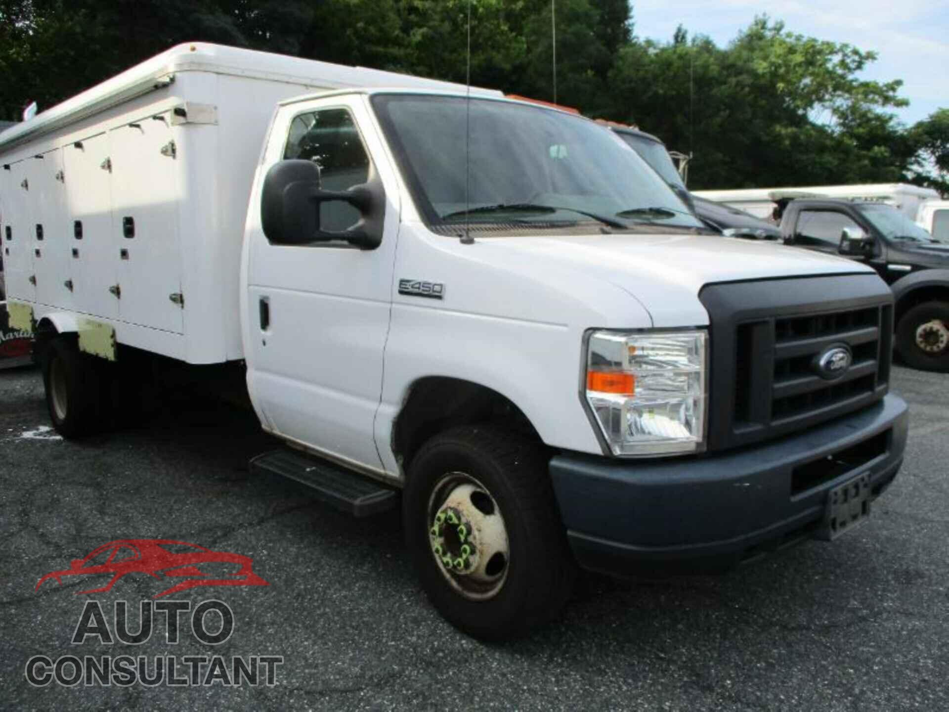 FORD ECONOLINE 2017 - 1FDXE4FS2HDC68614