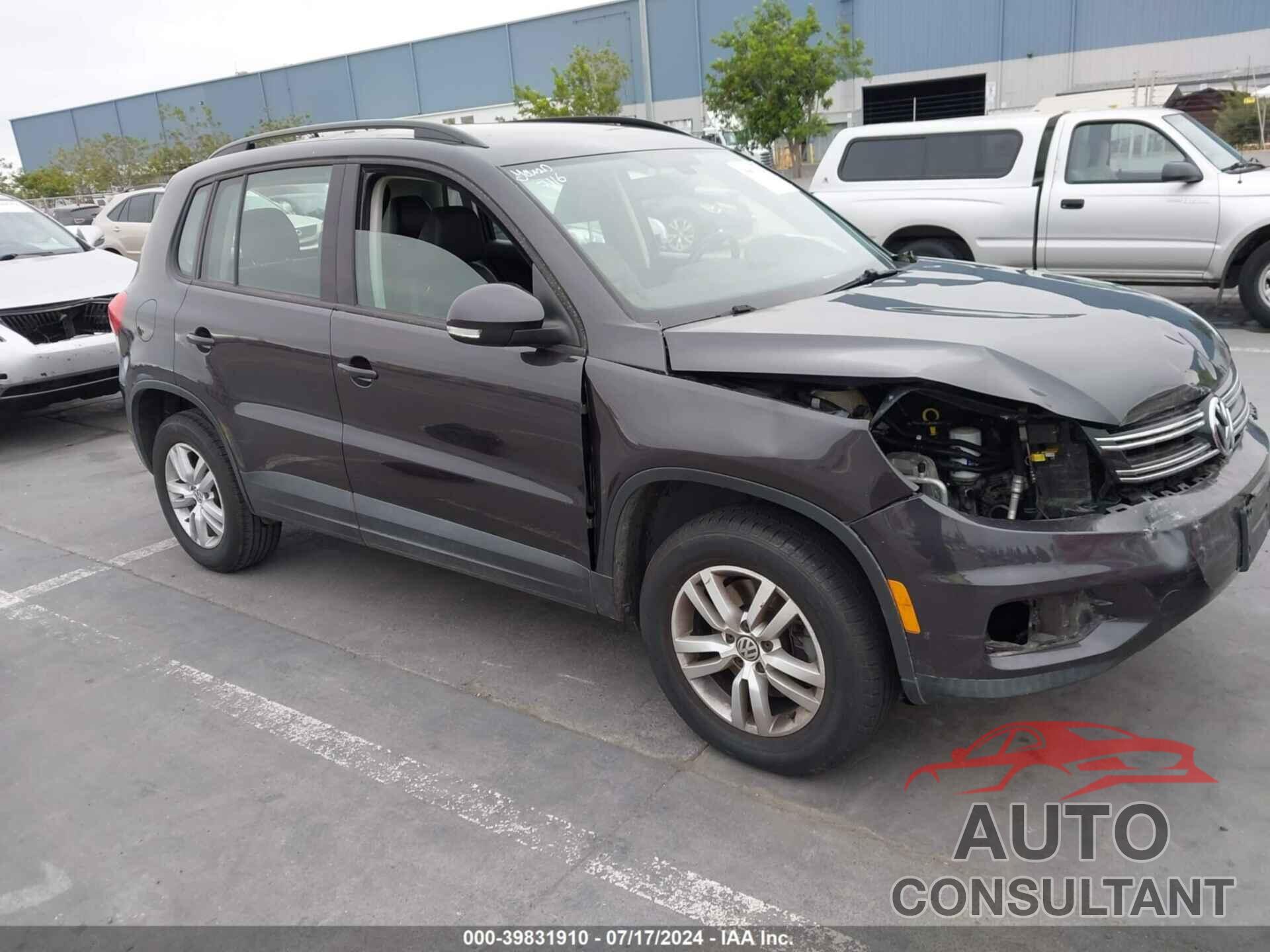 VOLKSWAGEN TIGUAN 2016 - WVGAV7AX6GW551711