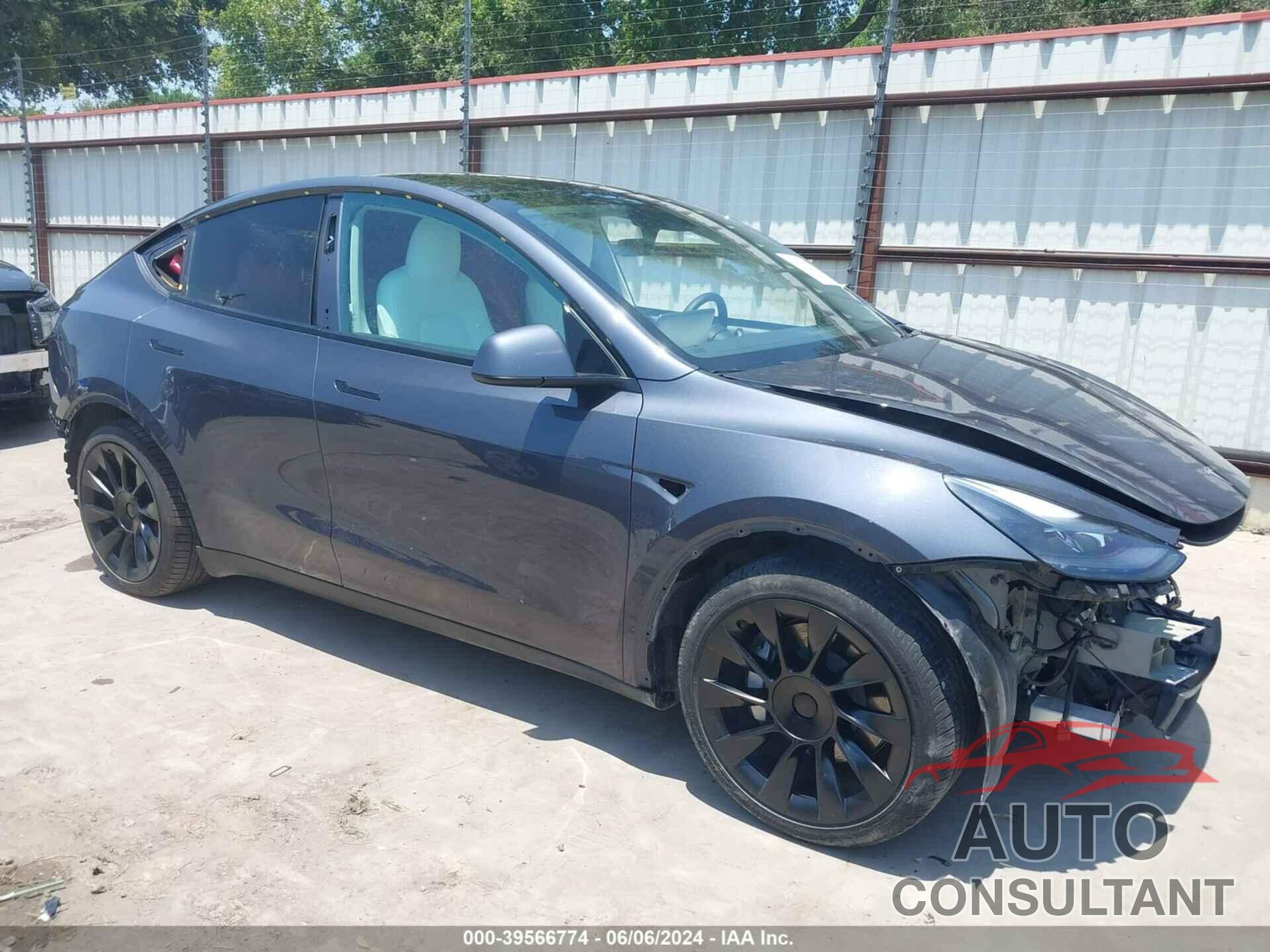 TESLA MODEL Y 2022 - 7SAYGAEE7NF538117