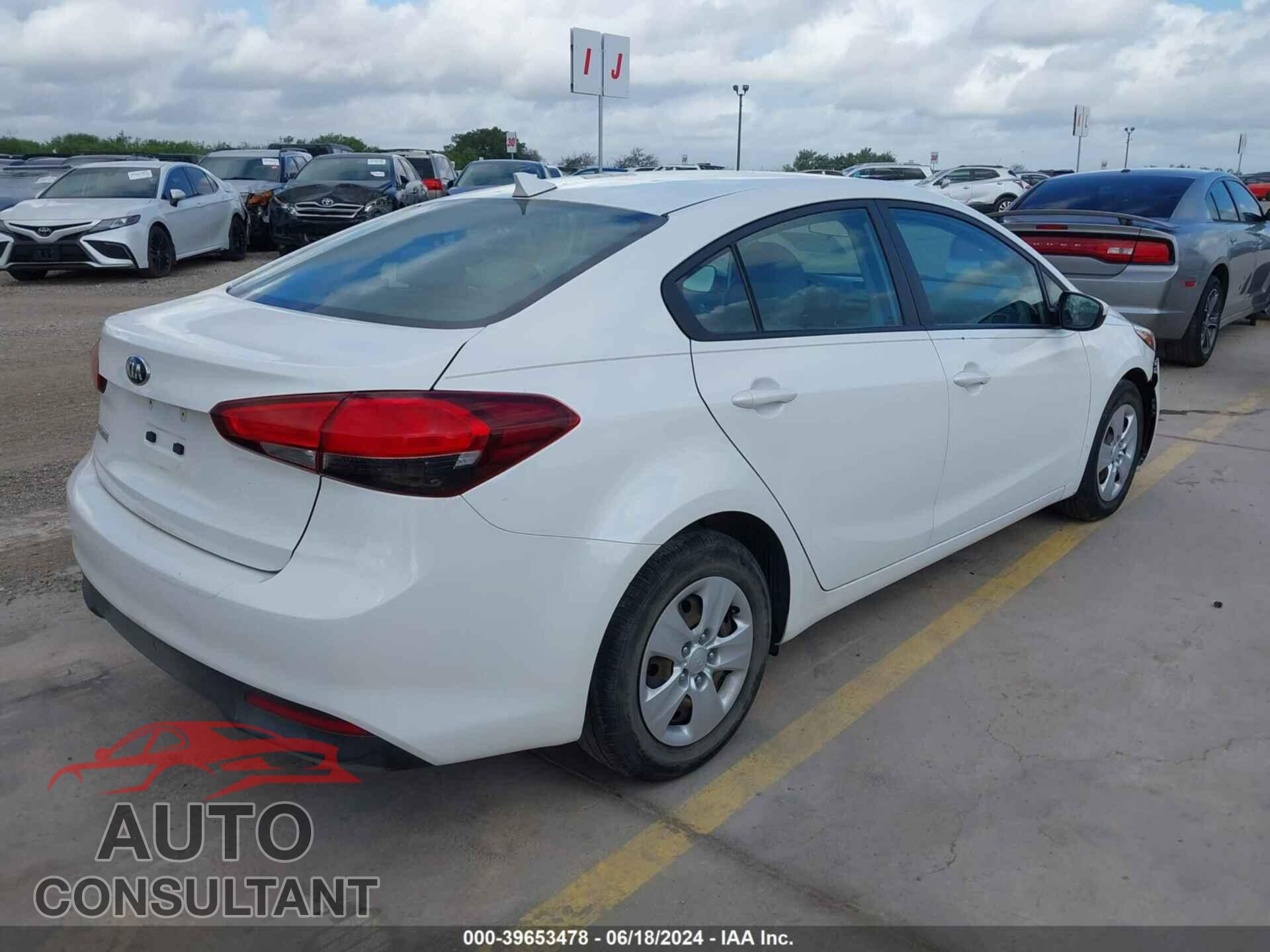KIA FORTE 2017 - 3KPFL4A78HE098072