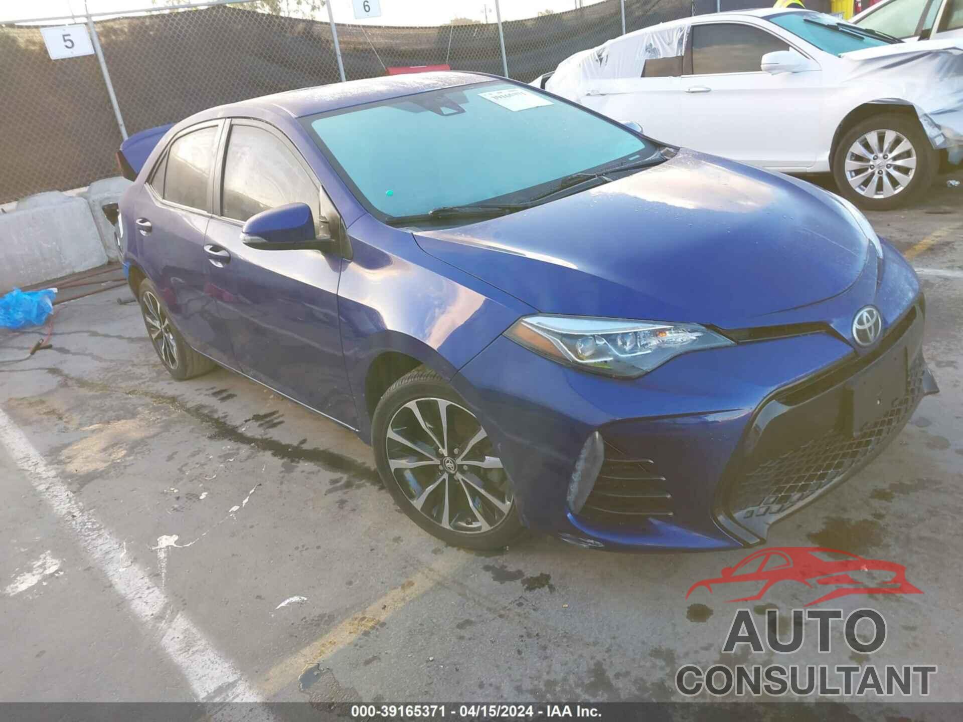 TOYOTA COROLLA 2018 - 5YFBURHE2JP846381