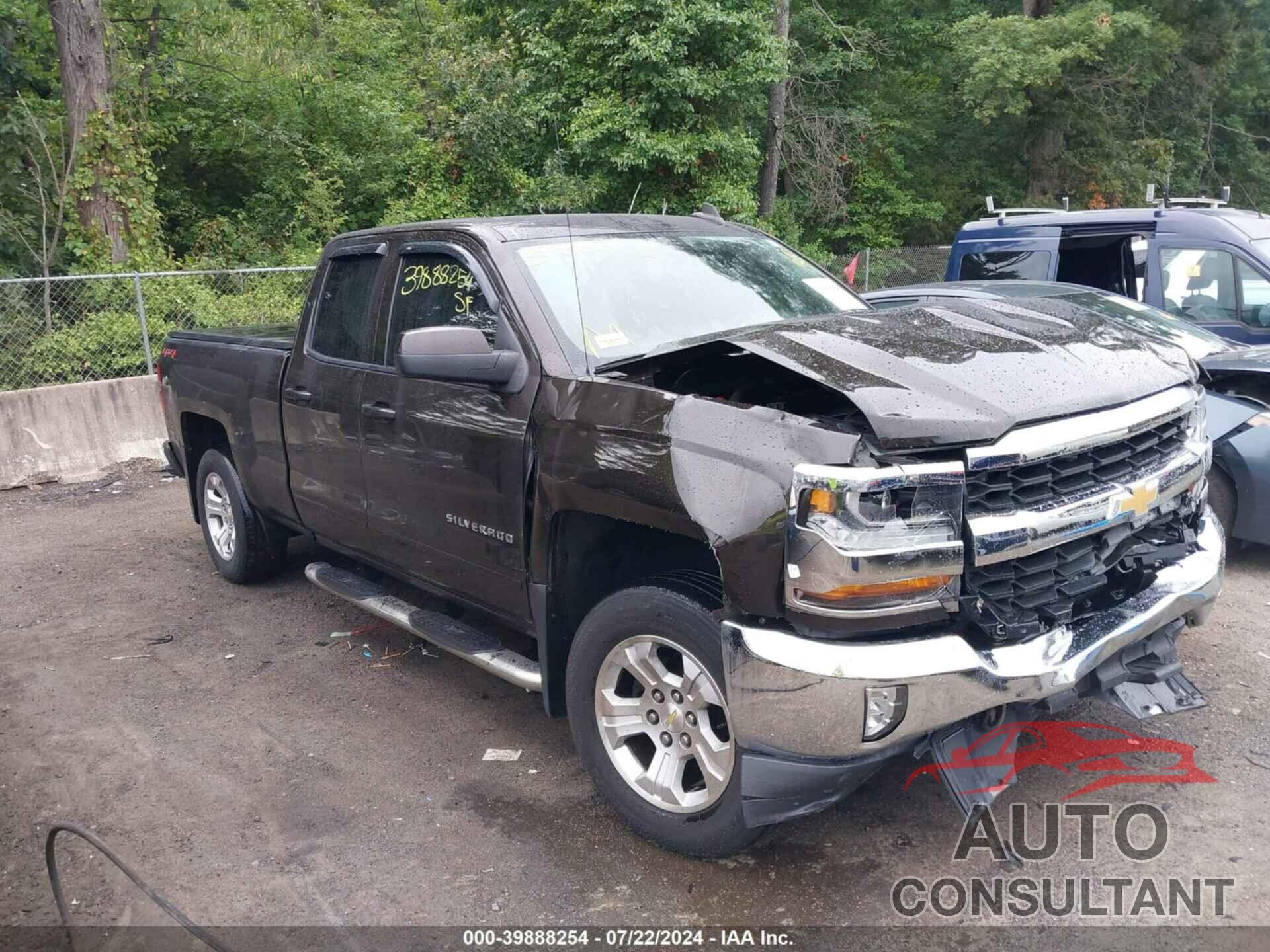 CHEVROLET SILVERADO 1500 2018 - 1GCVKREC1JZ350919