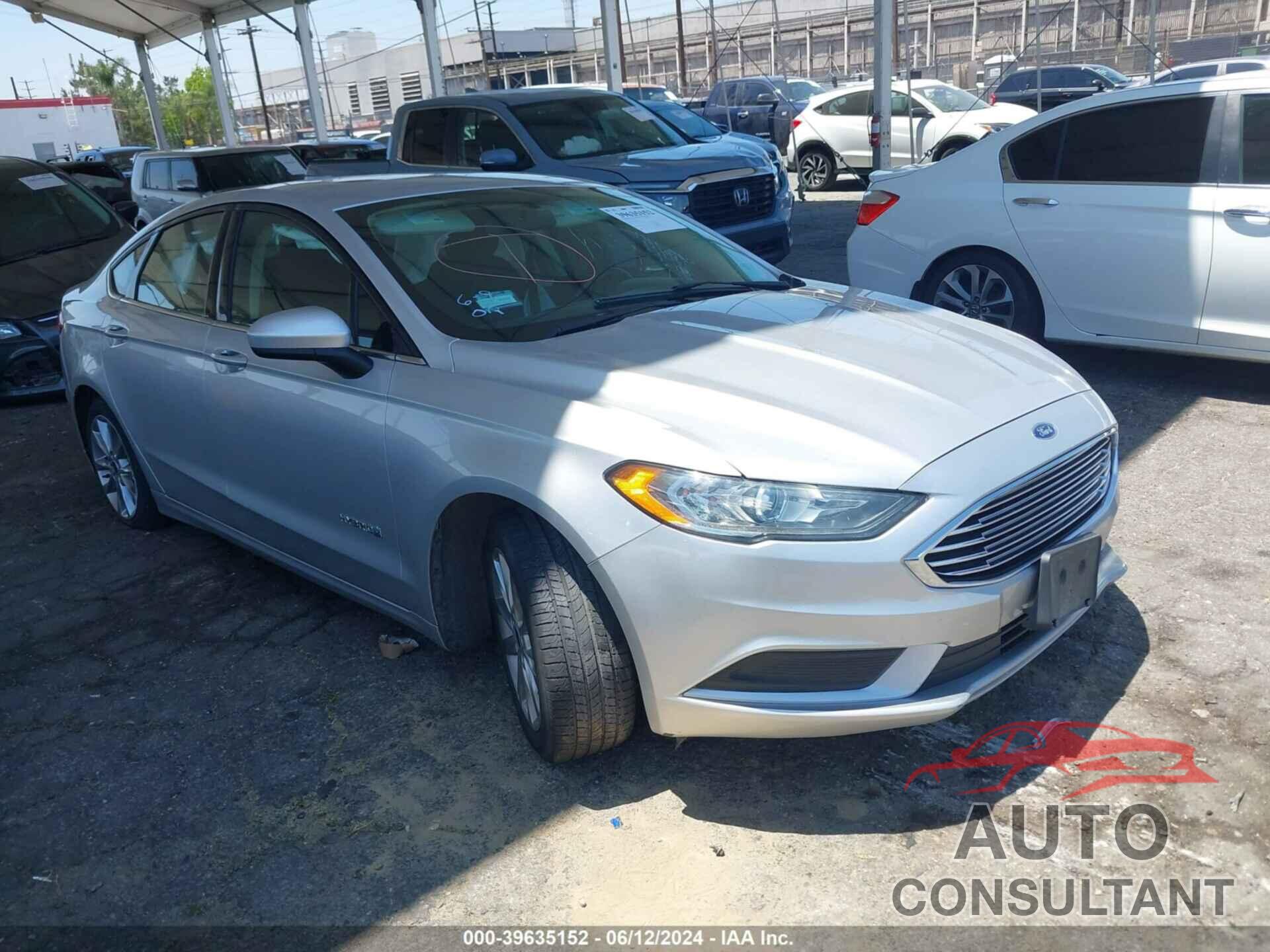 FORD FUSION HYBRID 2017 - 3FA6P0LU2HR382277