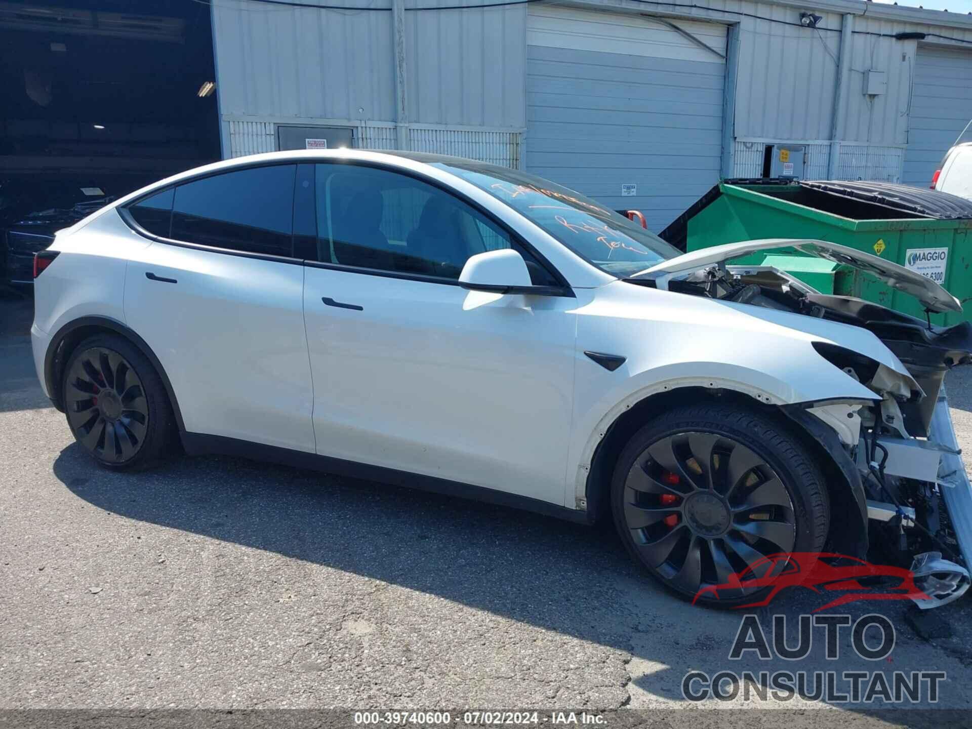 TESLA MODEL Y 2023 - 7SAYGDEF9PF773938