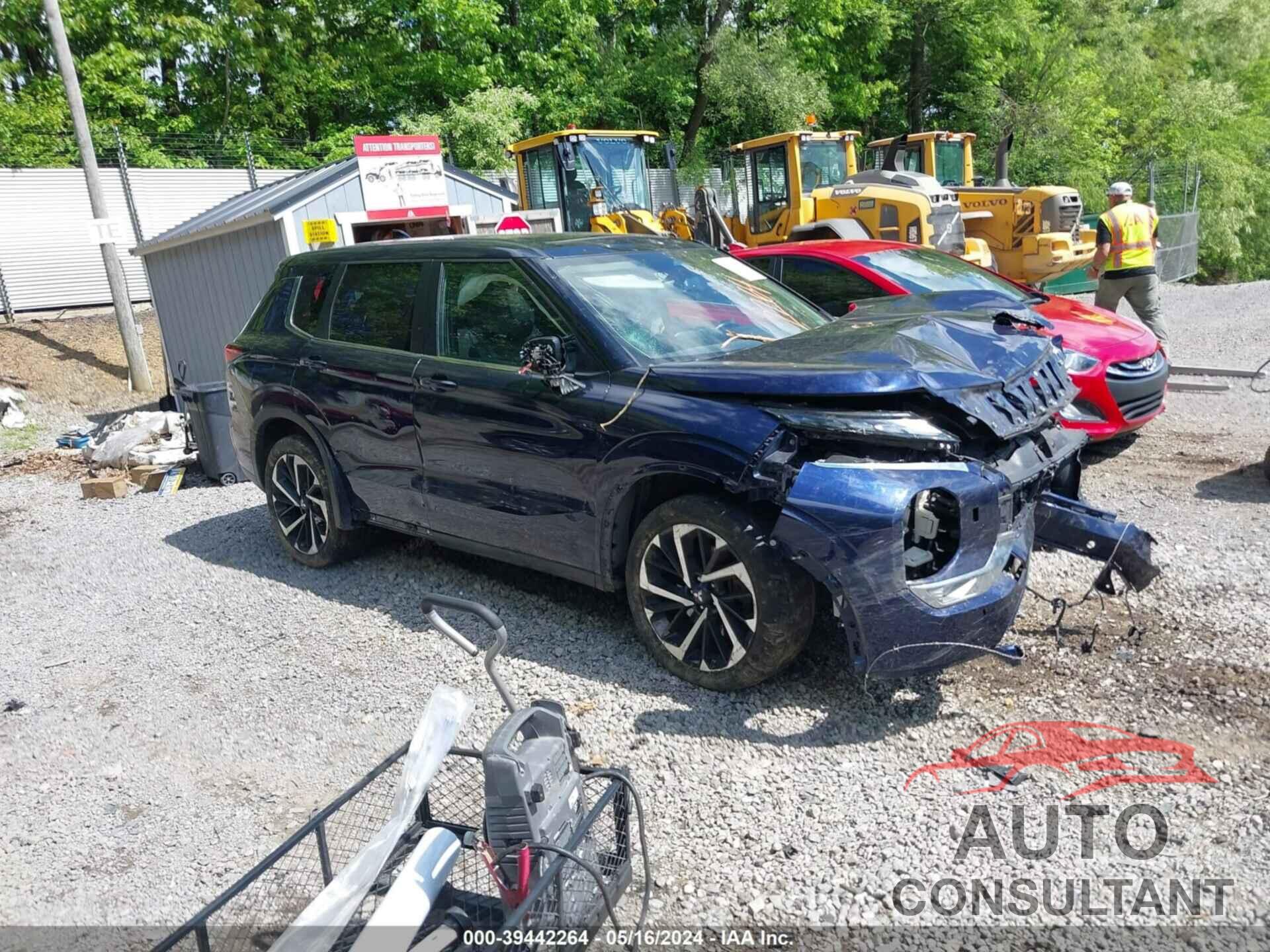 MITSUBISHI OUTLANDER 2022 - JA4J4UA87NZ010929
