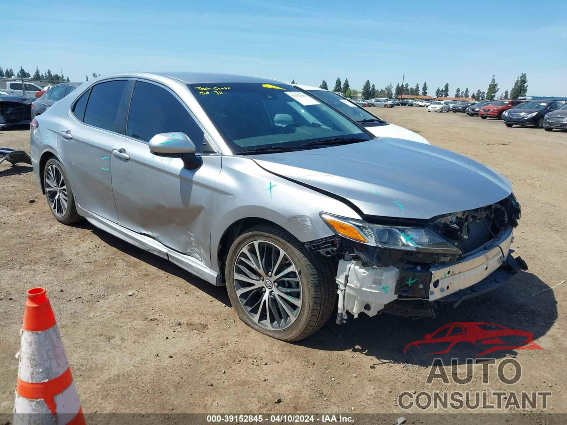 TOYOTA CAMRY 2019 - 4T1B11HK2KU738424