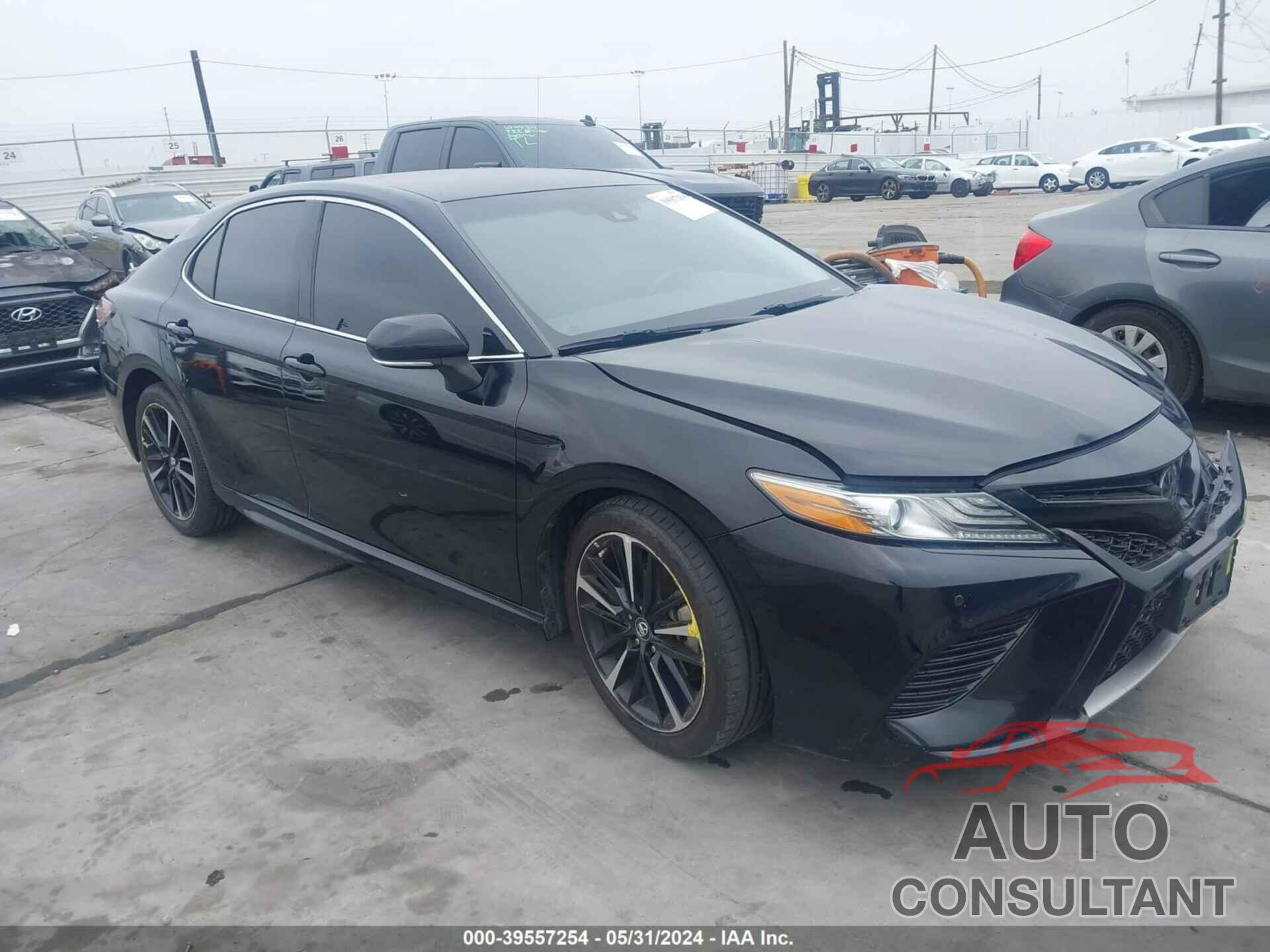 TOYOTA CAMRY 2018 - 4T1B61HK0JU123791