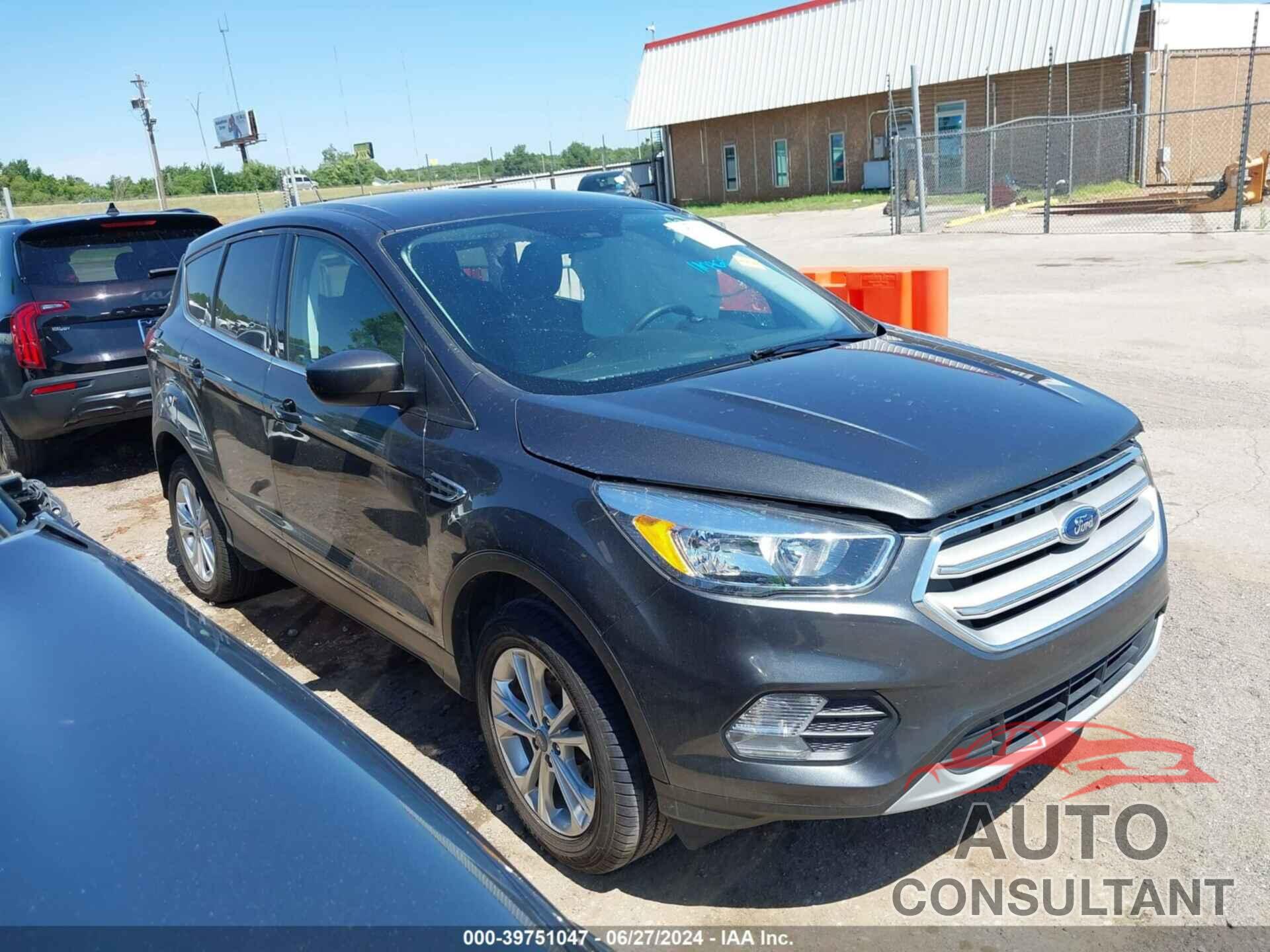 FORD ESCAPE 2019 - 1FMCU0GDXKUB57357