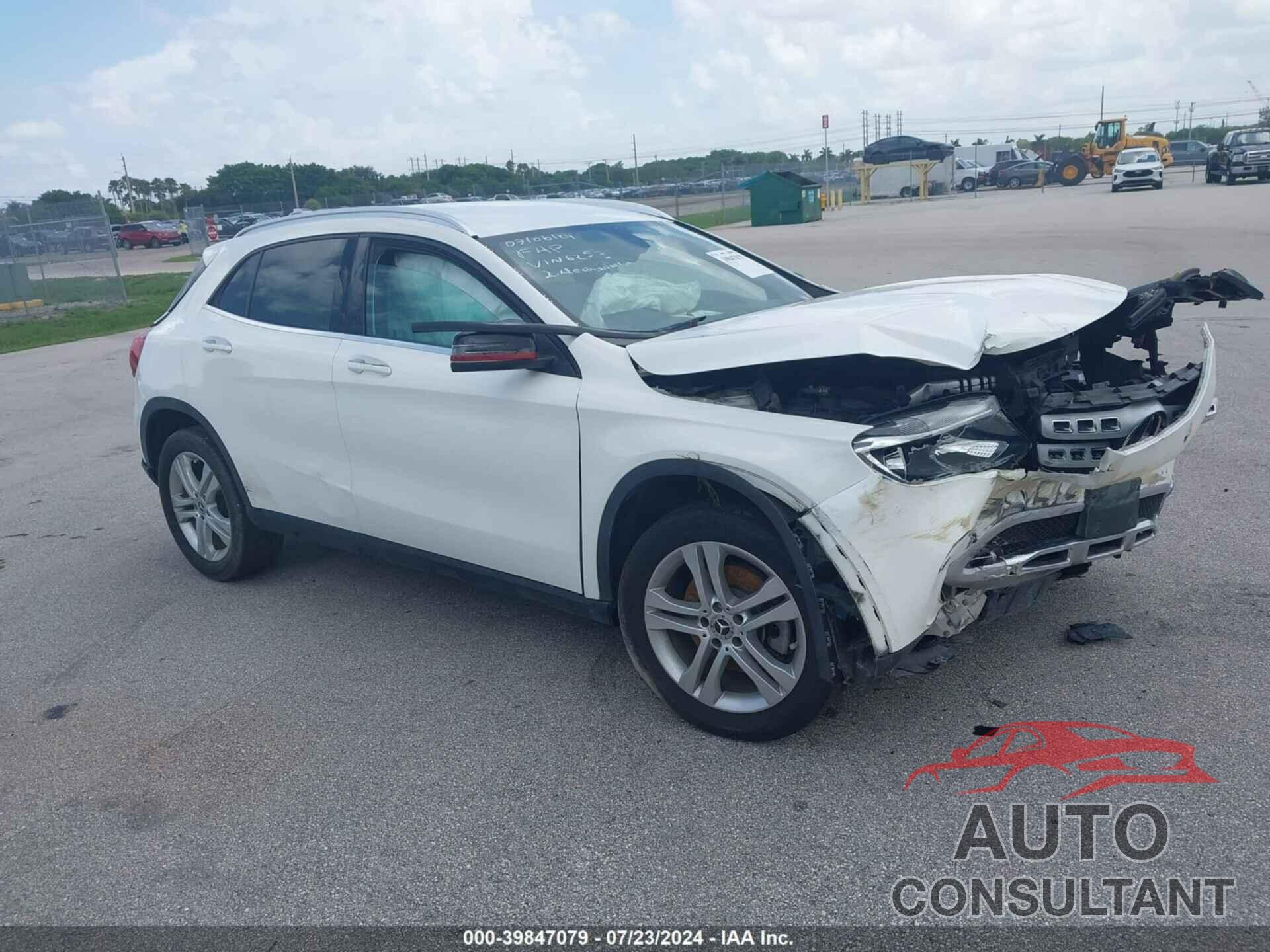 MERCEDES-BENZ GLA 250 2019 - WDCTG4GB8KJ616253