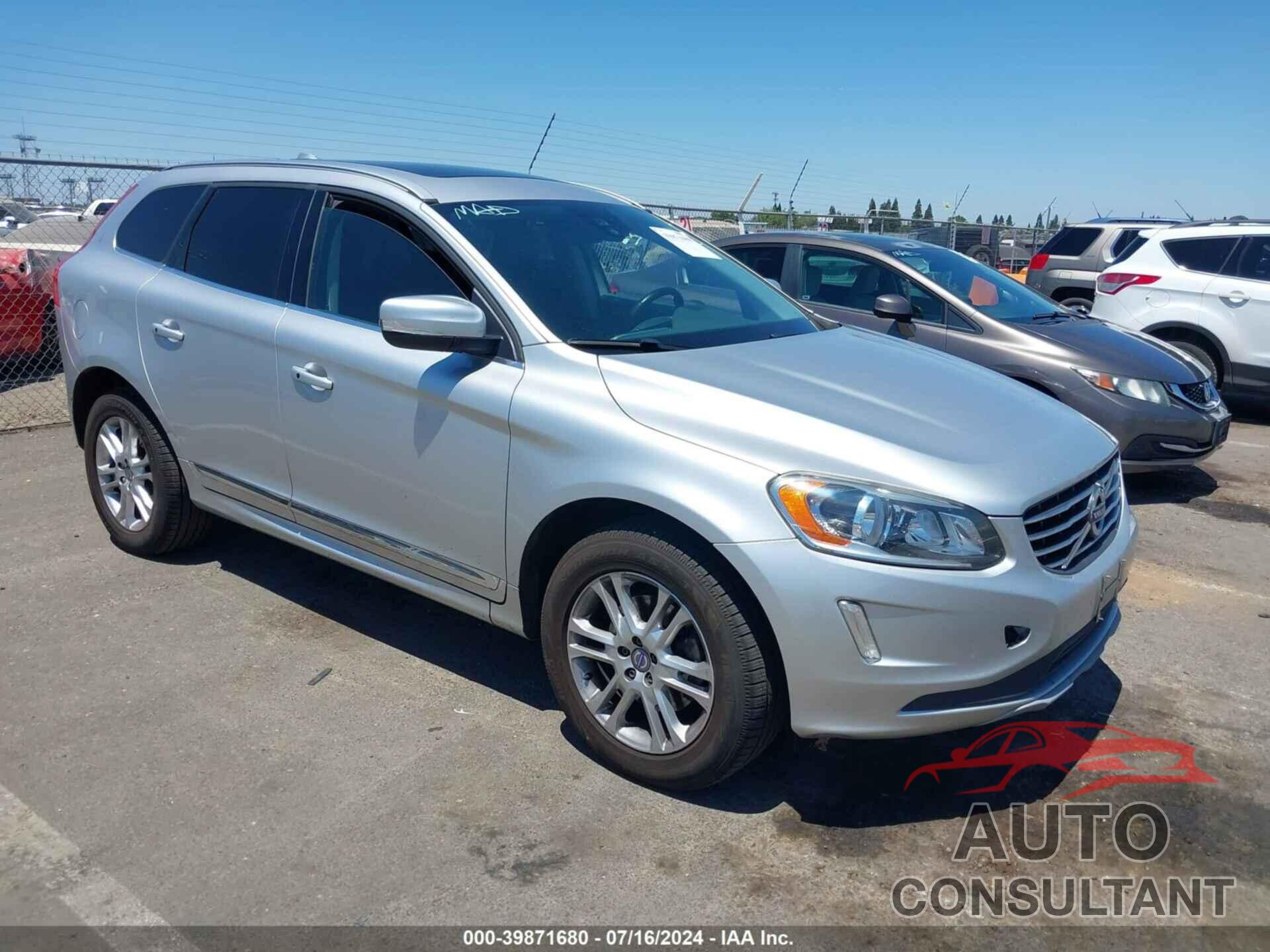 VOLVO XC60 2016 - YV4612RK2G2833169