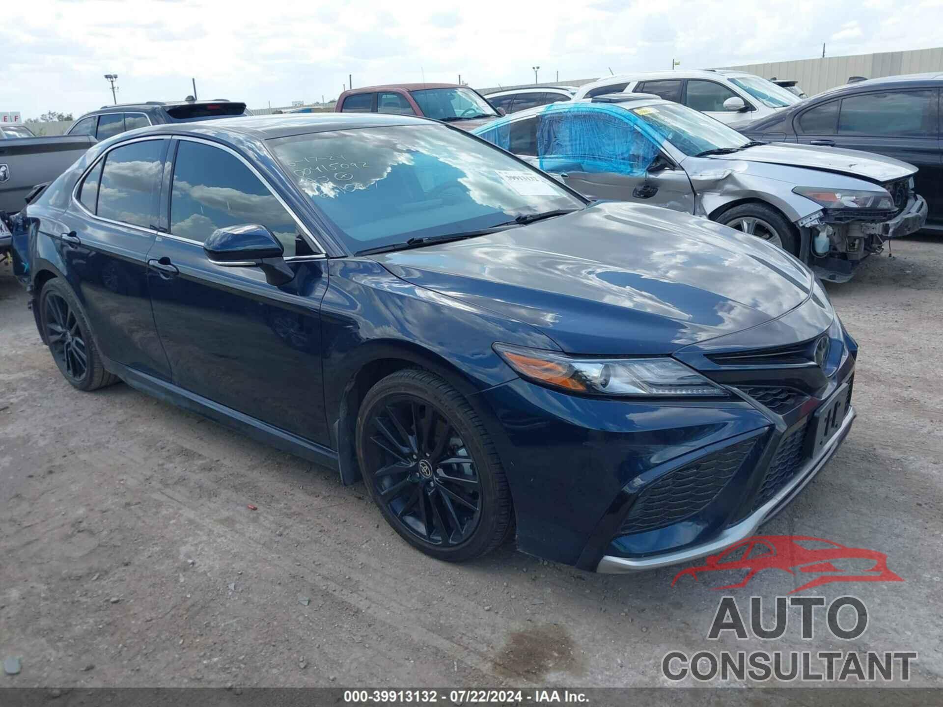 TOYOTA CAMRY 2021 - 4T1K61AK5MU611097