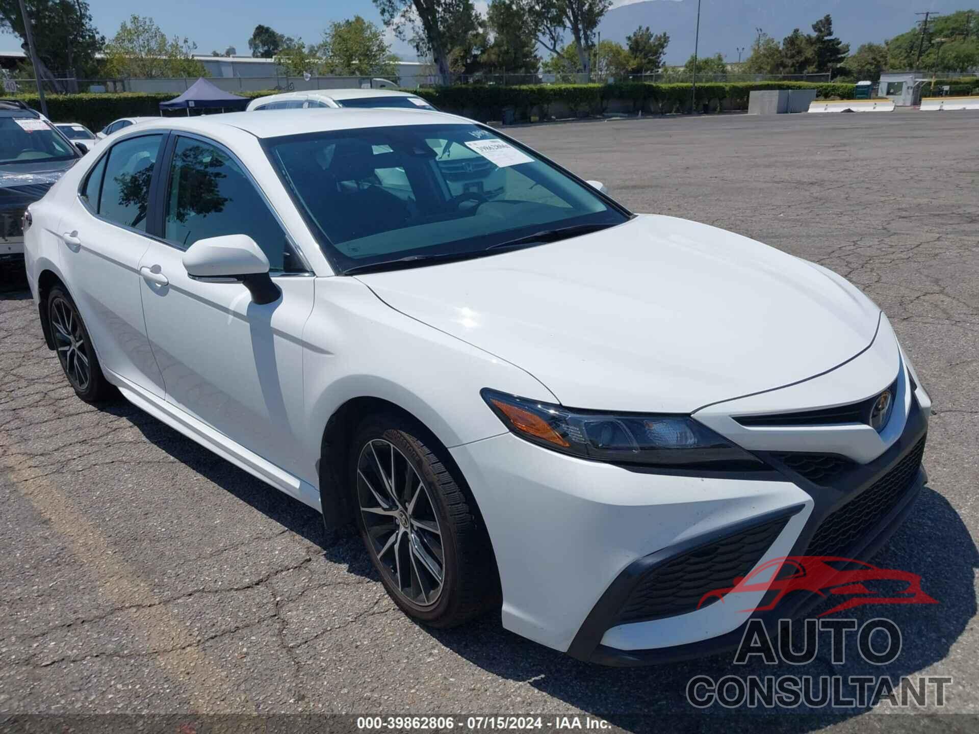 TOYOTA CAMRY 2023 - 4T1G11AK2PU820001