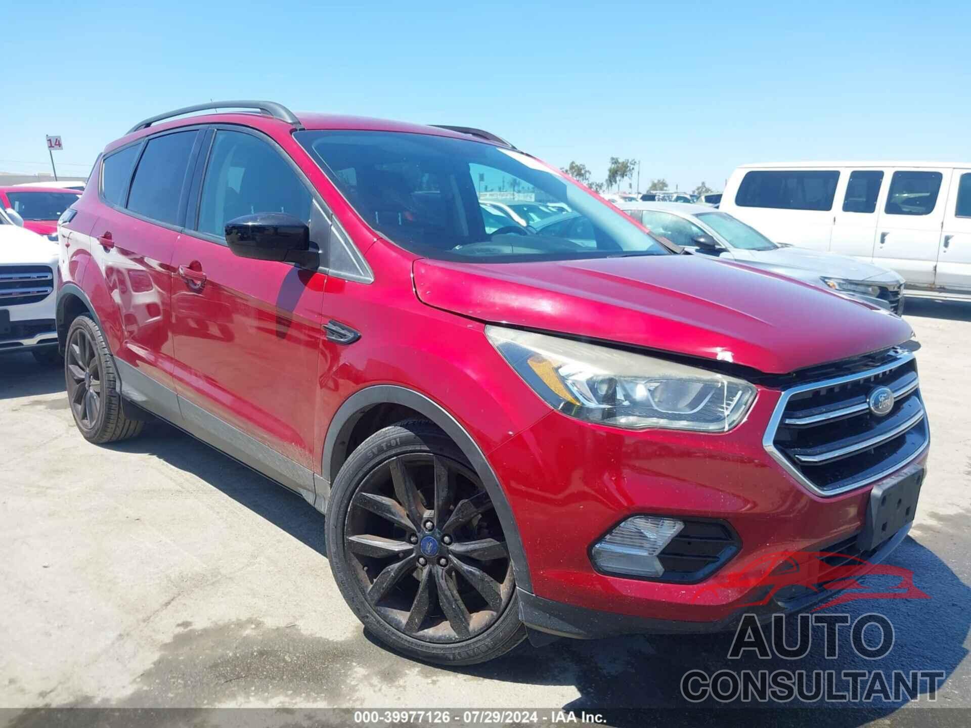 FORD ESCAPE 2017 - 1FMCU0GD4HUE73894